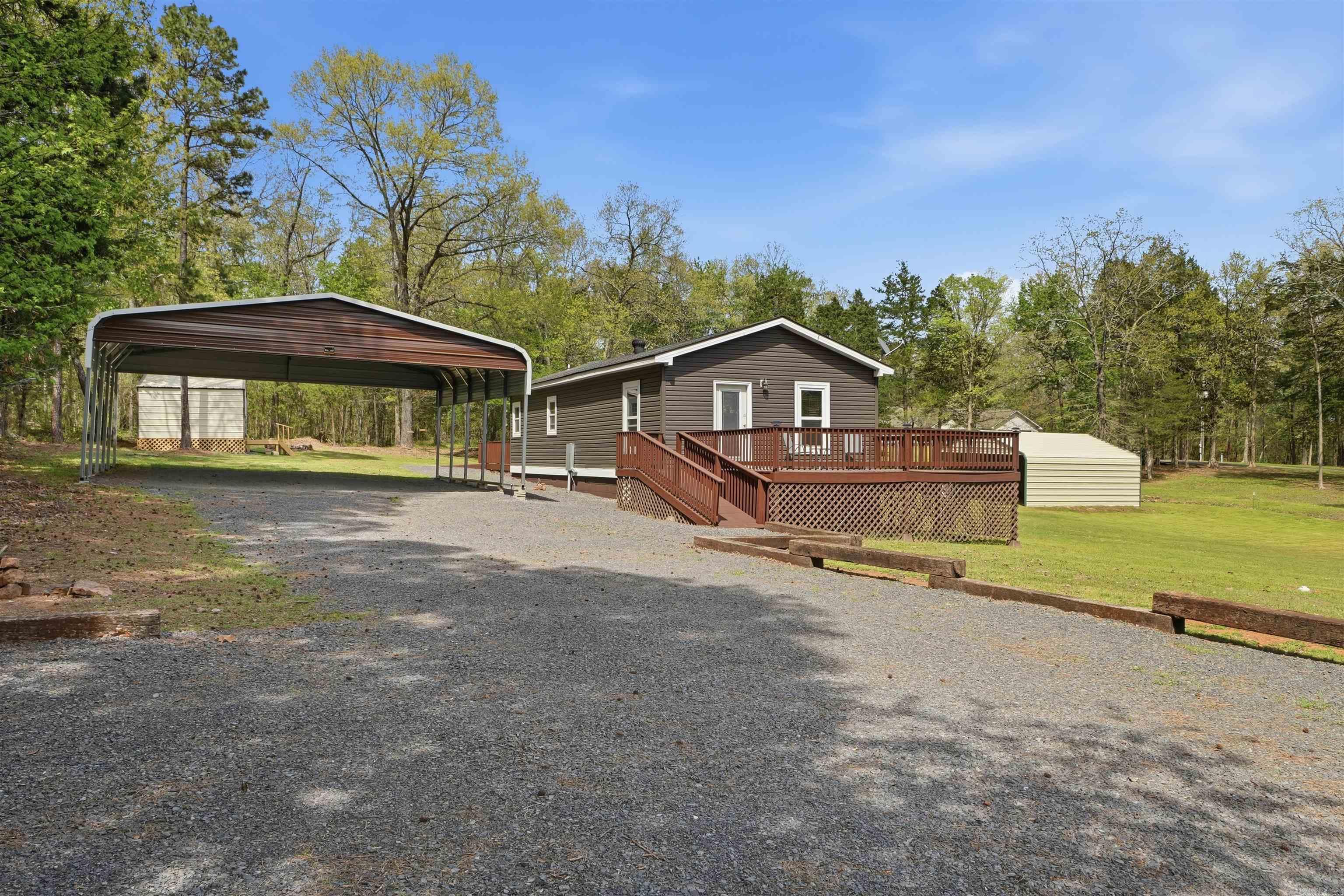1381 E 330  Clinton, AR