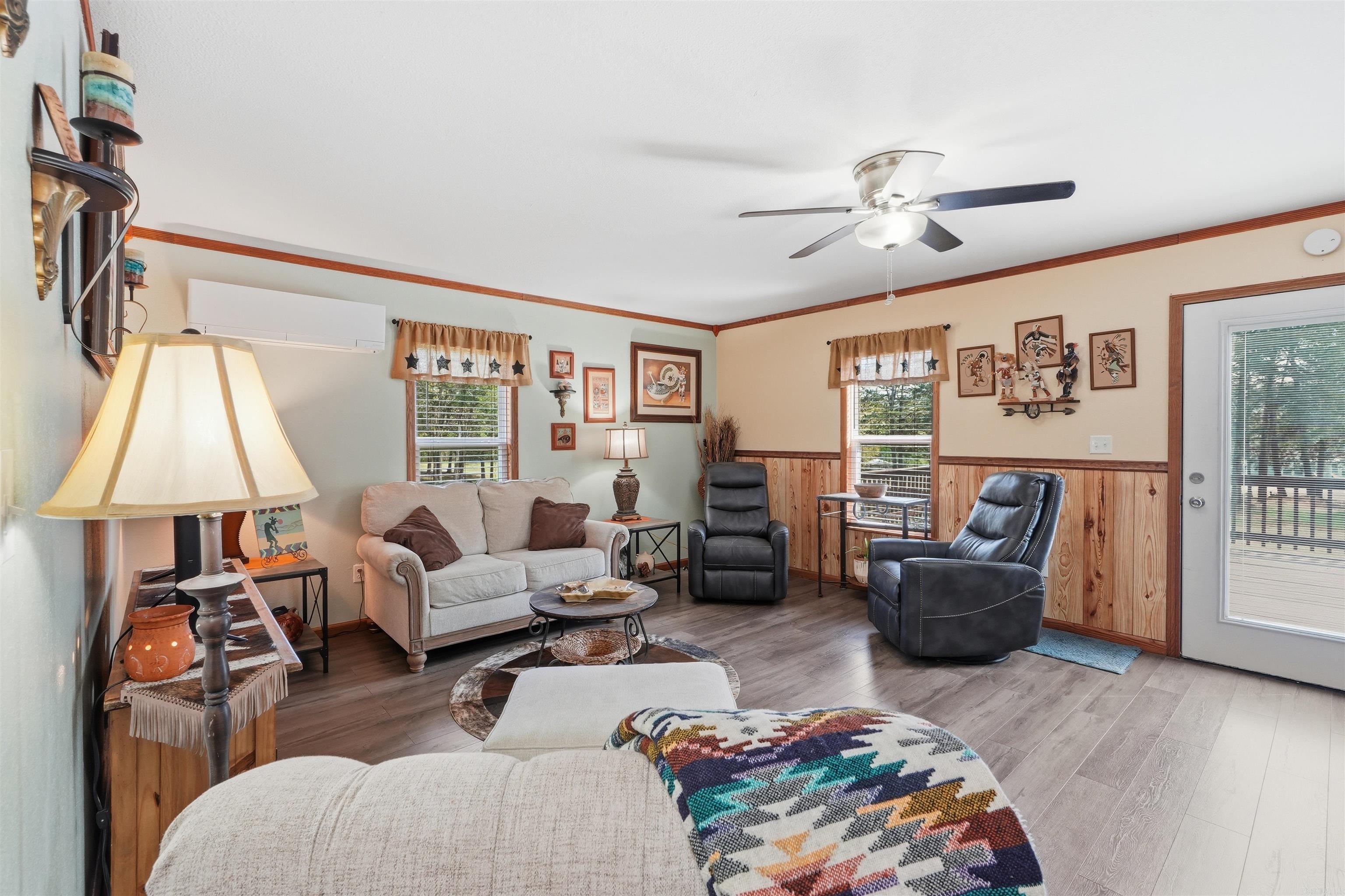 1381 E 330  Clinton, AR