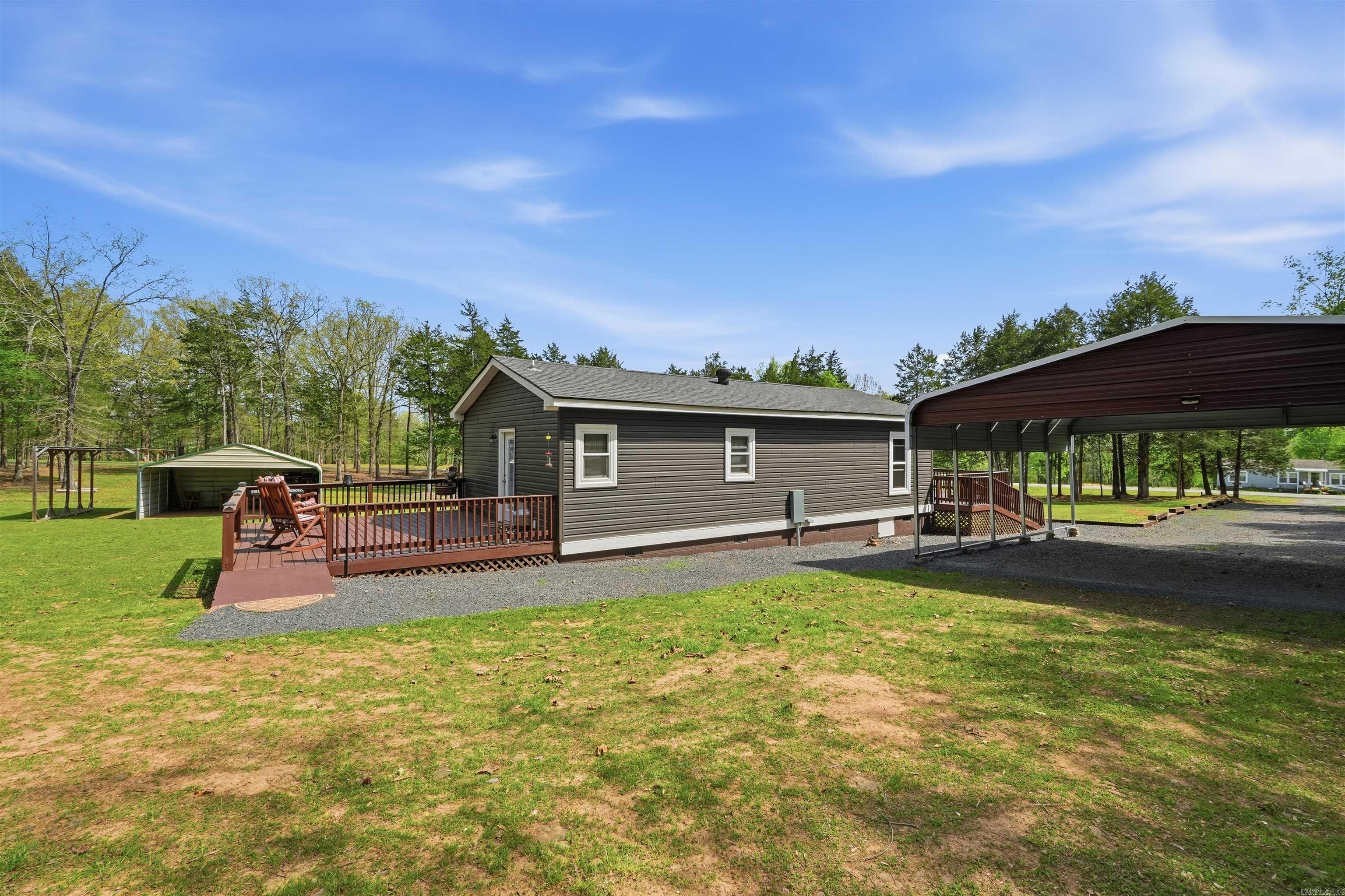 1381 E 330  Clinton, AR