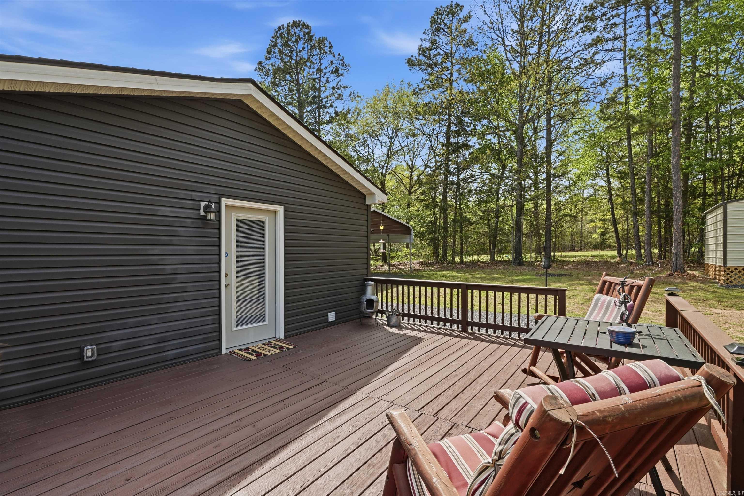 1381 E 330  Clinton, AR