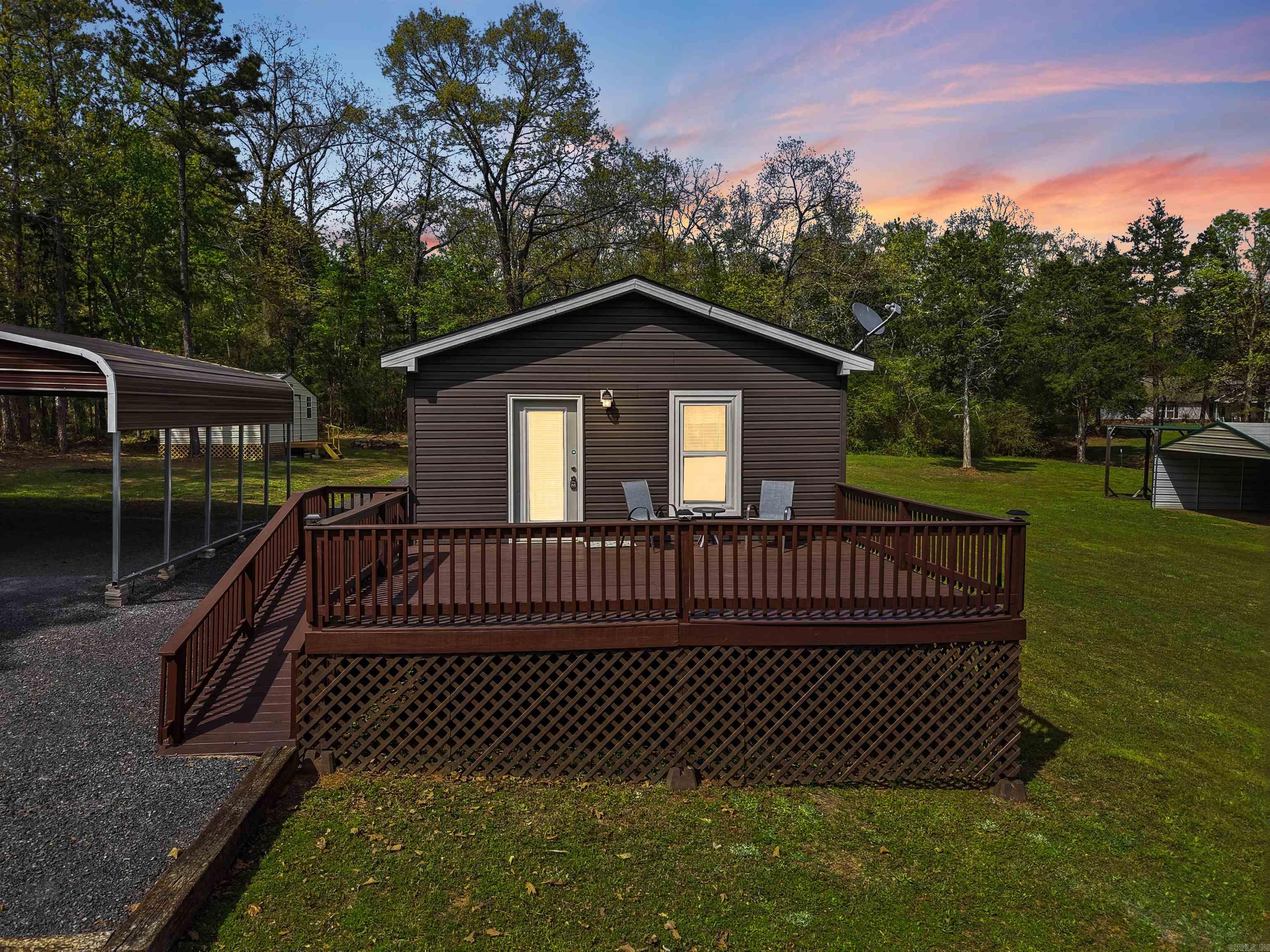 1381 E 330  Clinton, AR