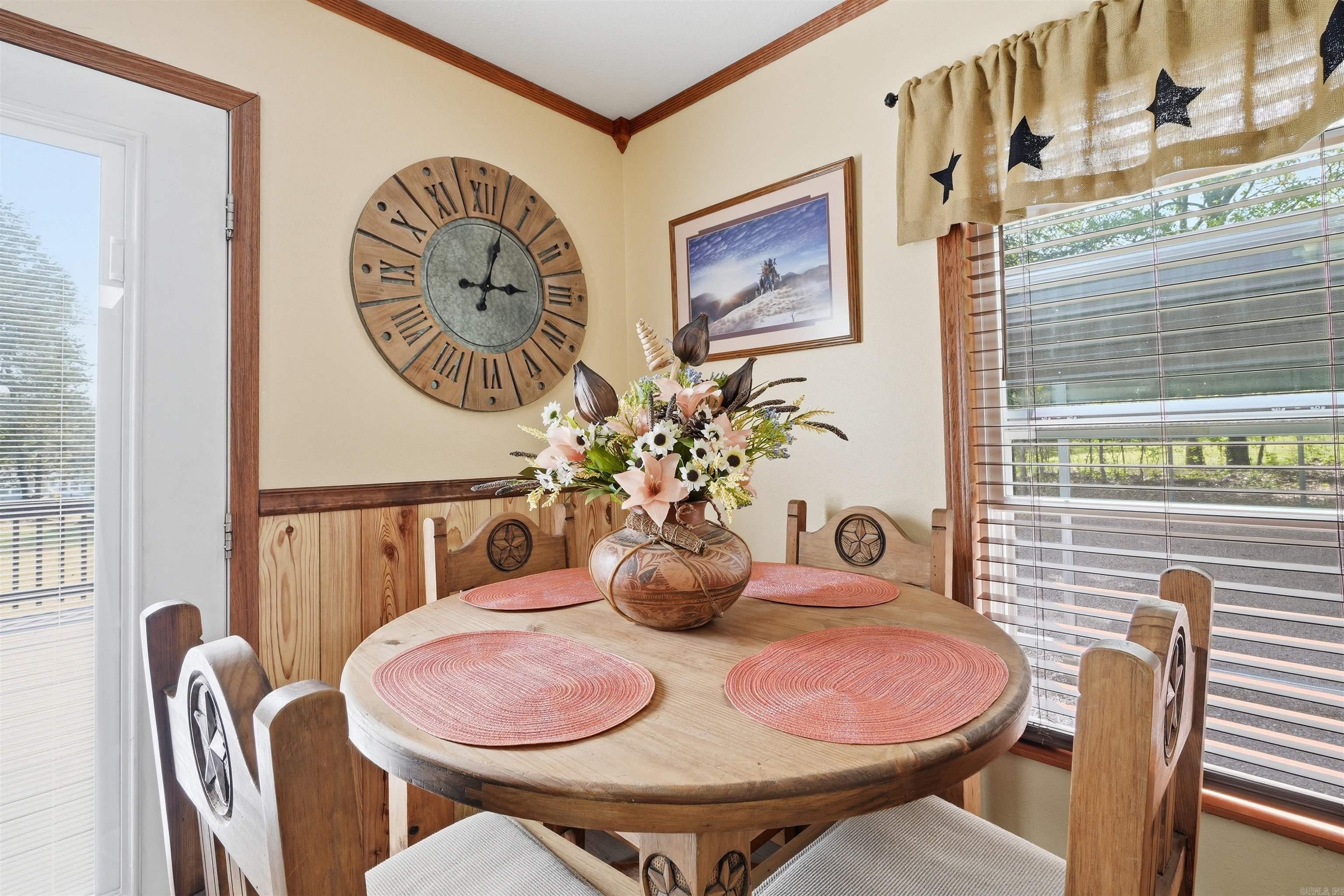 1381 E 330  Clinton, AR