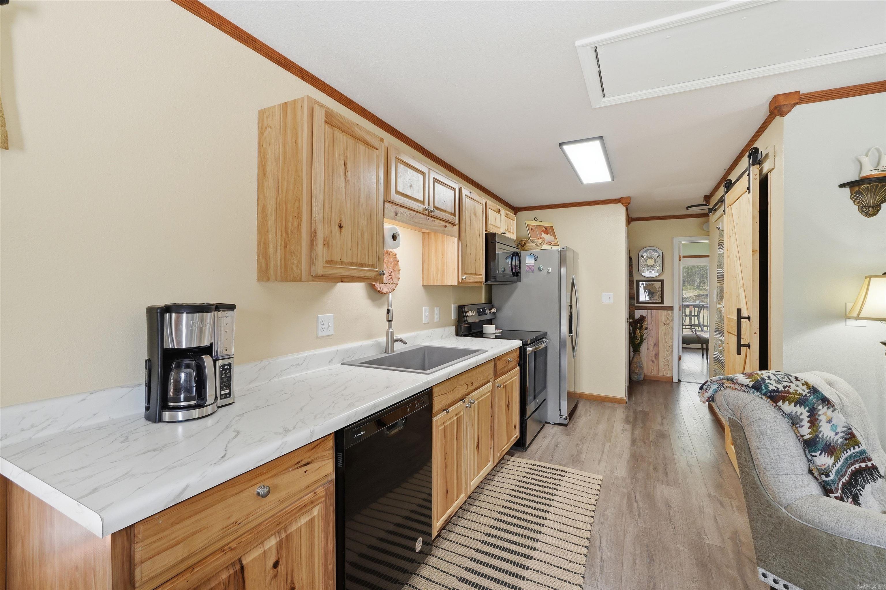 1381 E 330  Clinton, AR