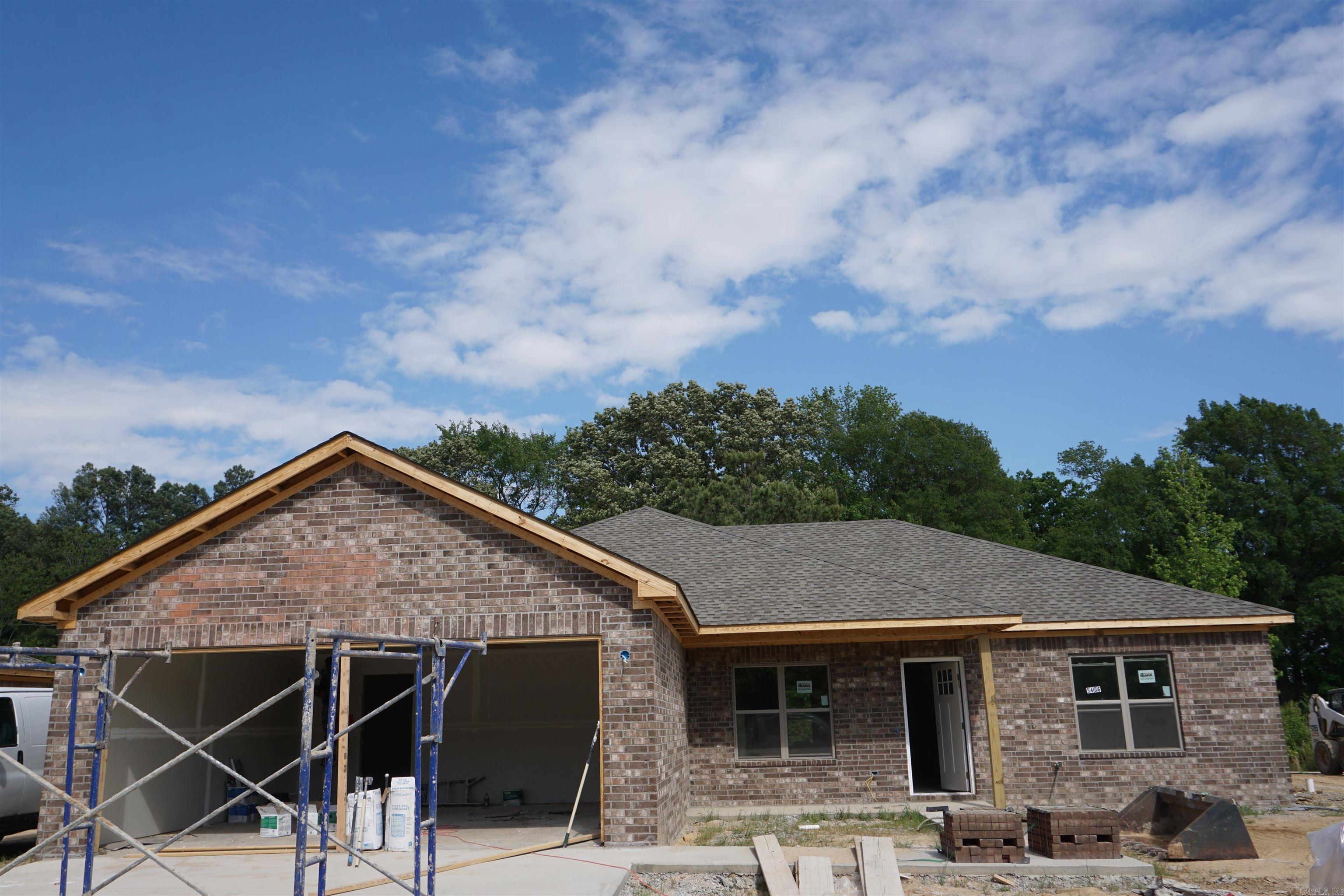 5406 Lotus St. Jonesboro, AR 72404