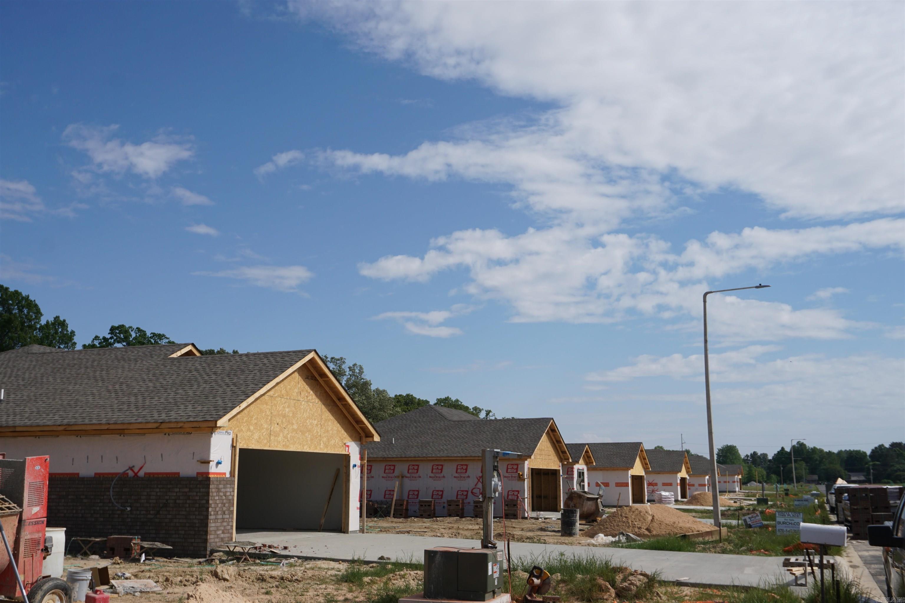 5406 Lotus St. Jonesboro, AR 72404