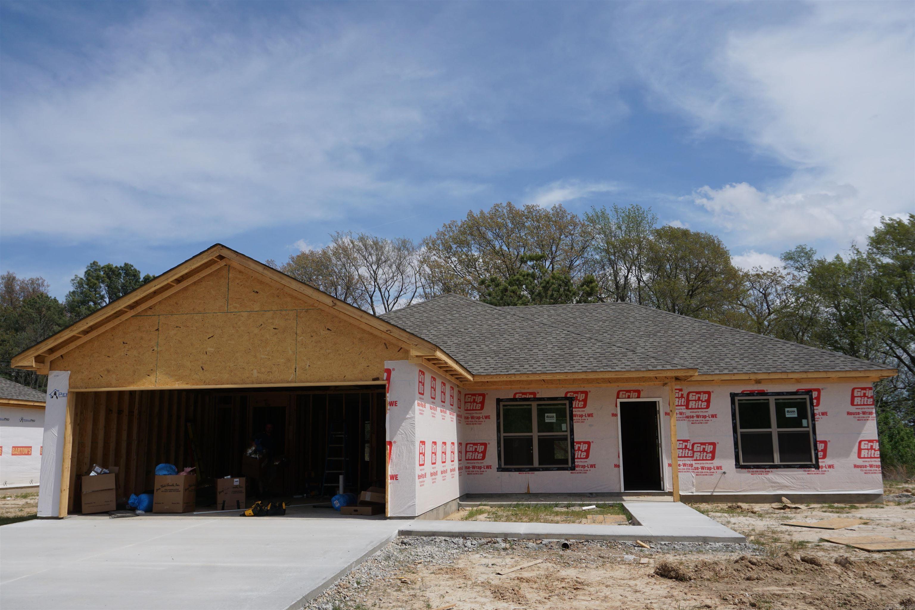 5406 Lotus St. Jonesboro, AR 72404