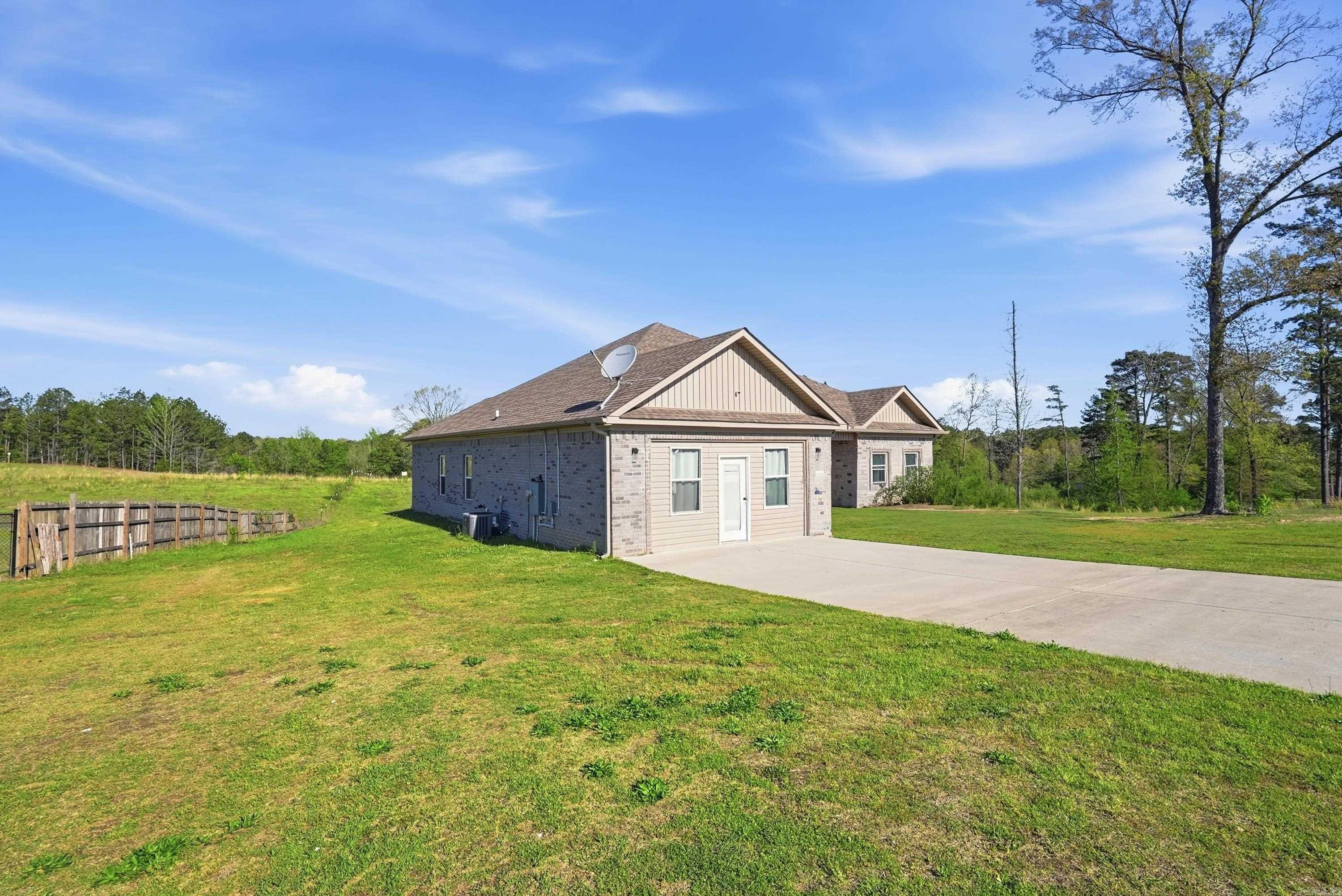 26543 S Sardis Road Bauxite, AR 72011