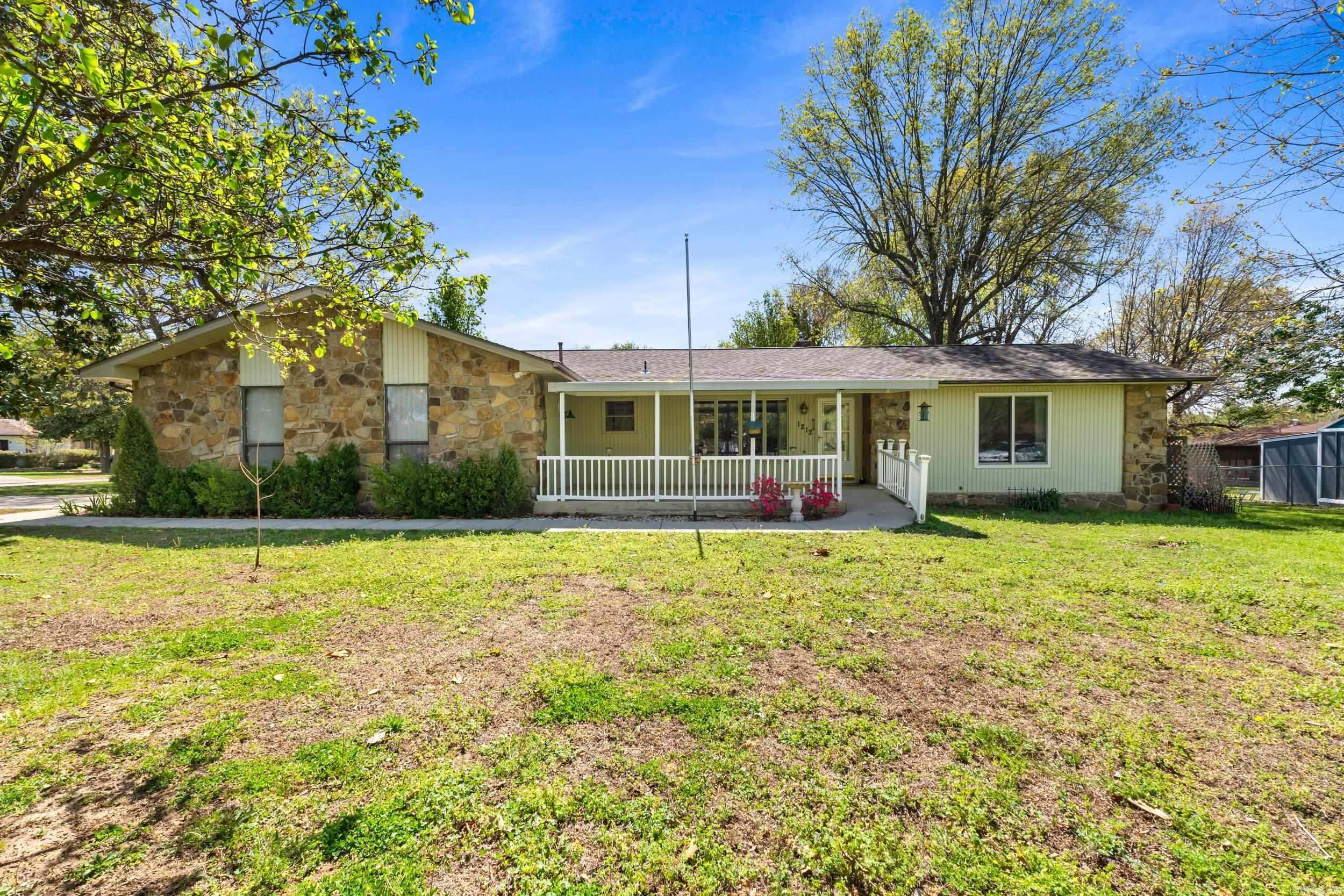 1212 E 1st Street Mountain Home, AR 72653