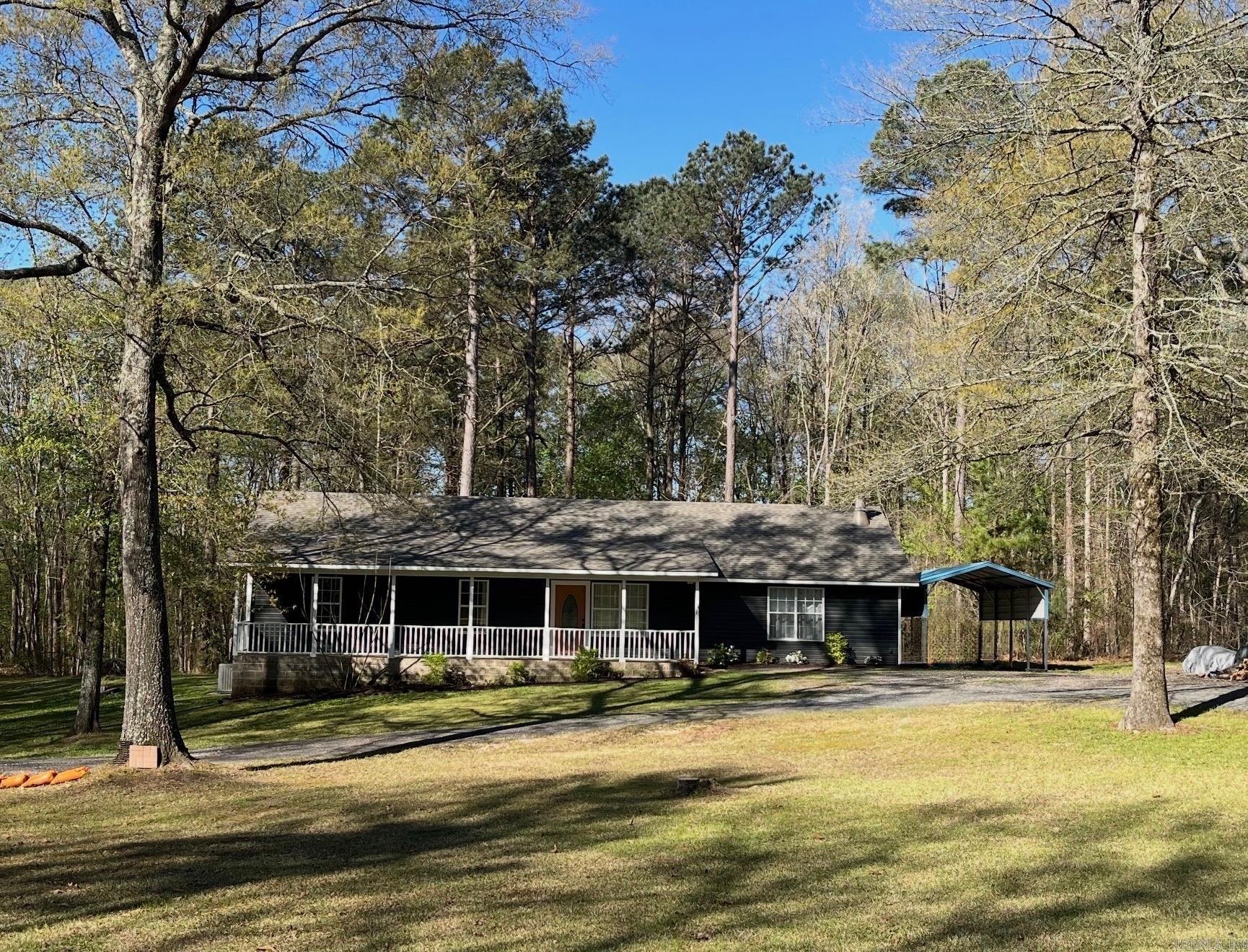 2523 Holy Ridge Rd Traskwood, AR 72167