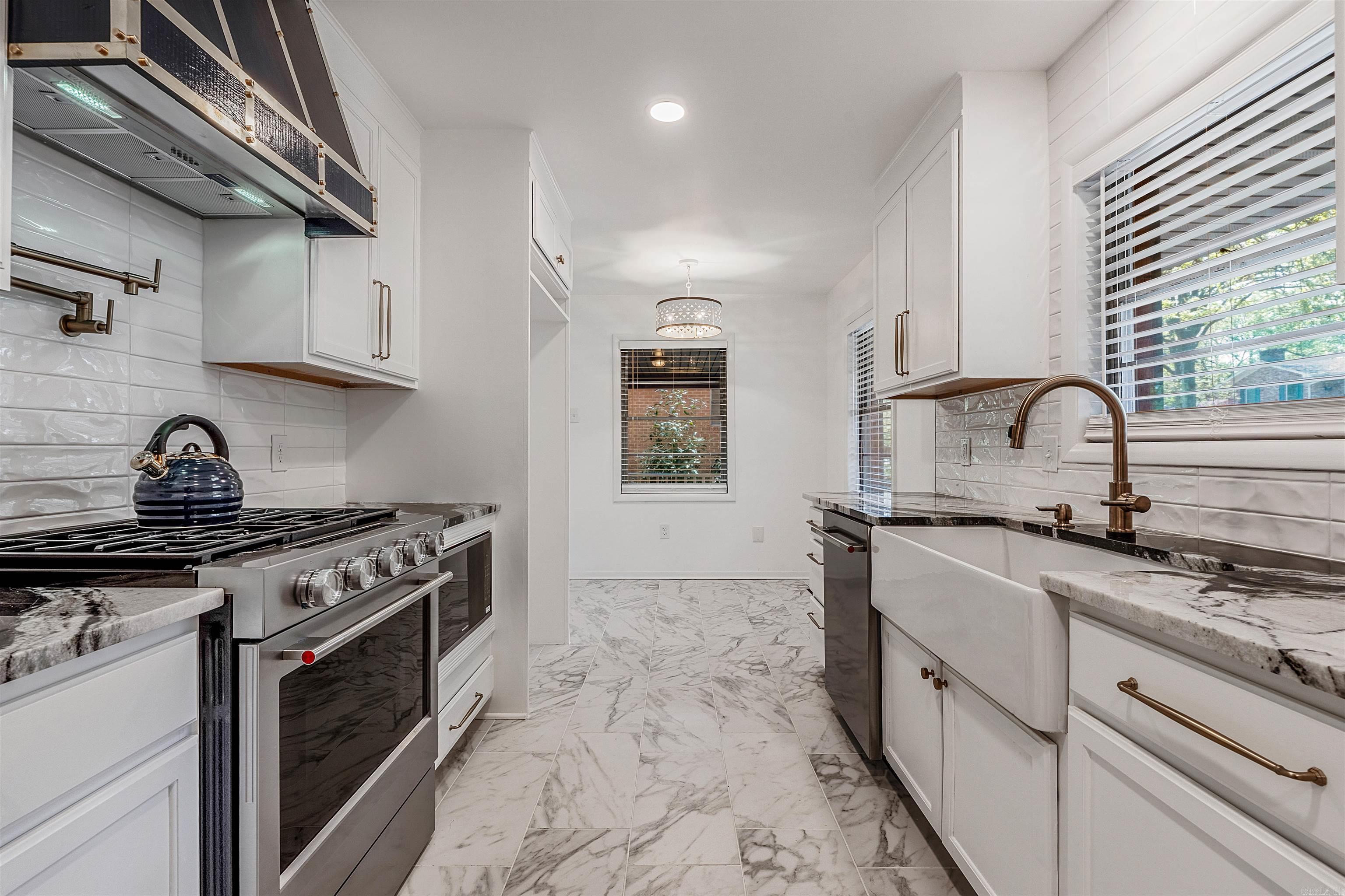 901 E H  North Little Rock, AR