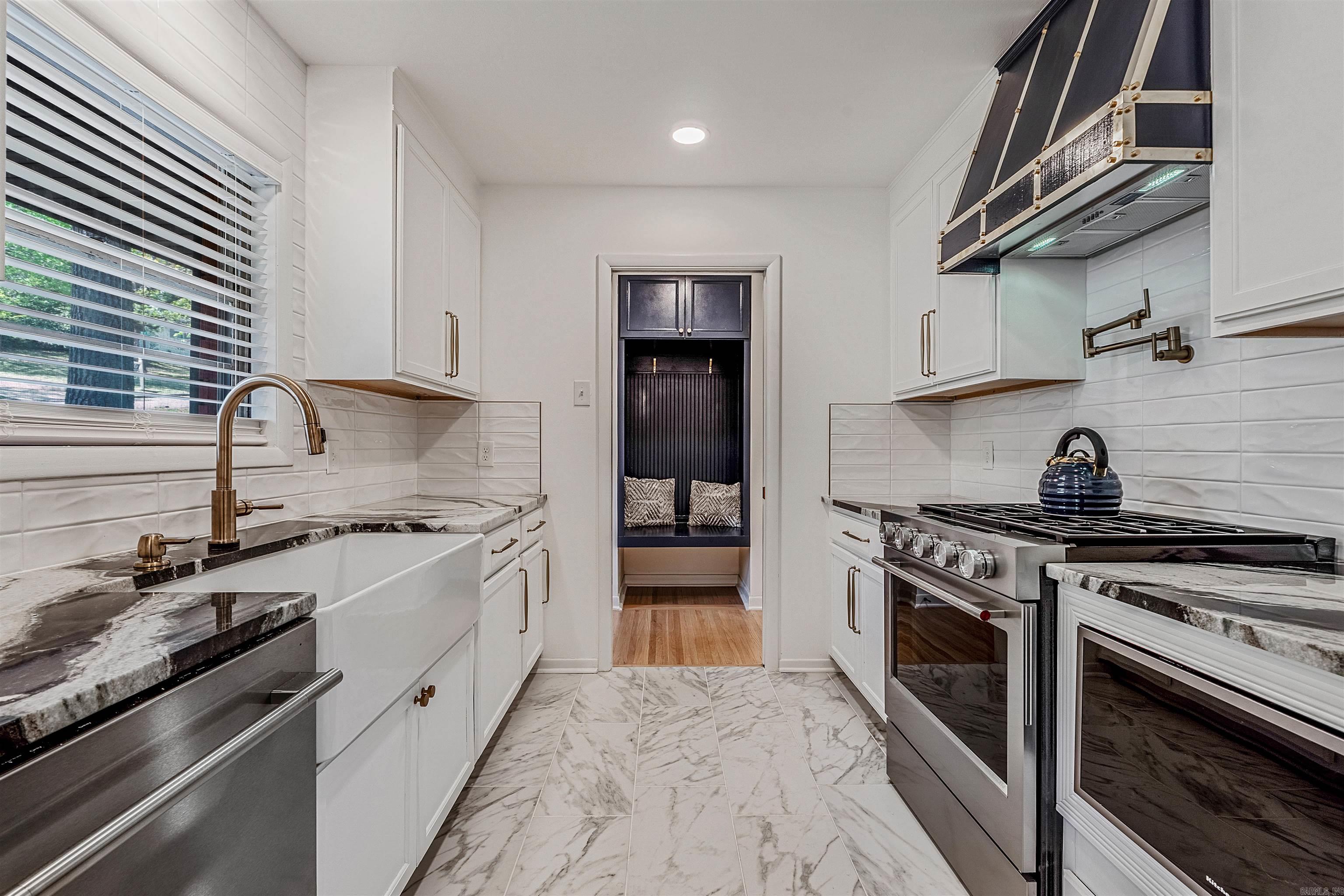 901 E H  North Little Rock, AR