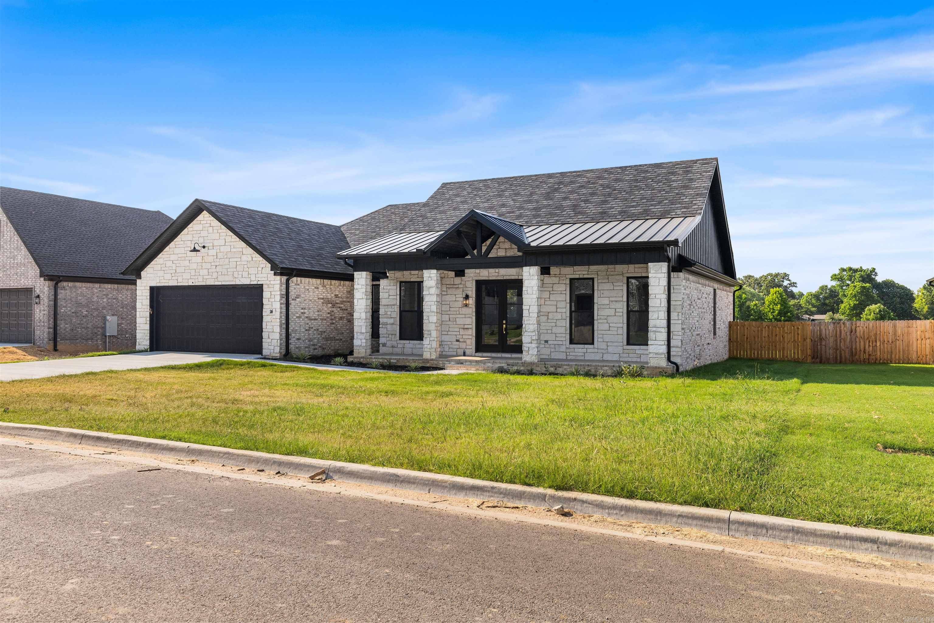14 Libra Lane Ward, AR 72176