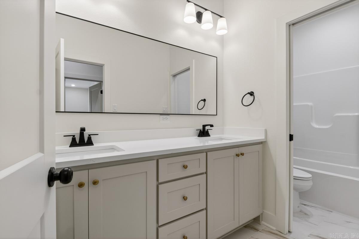 7166 Moon View Place Alexander, AR 72019