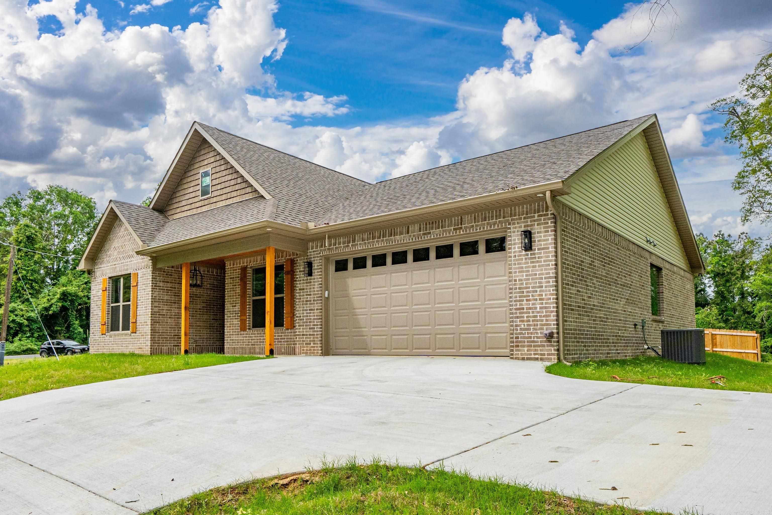 309 N 26th Street Arkadelphia, AR 71923