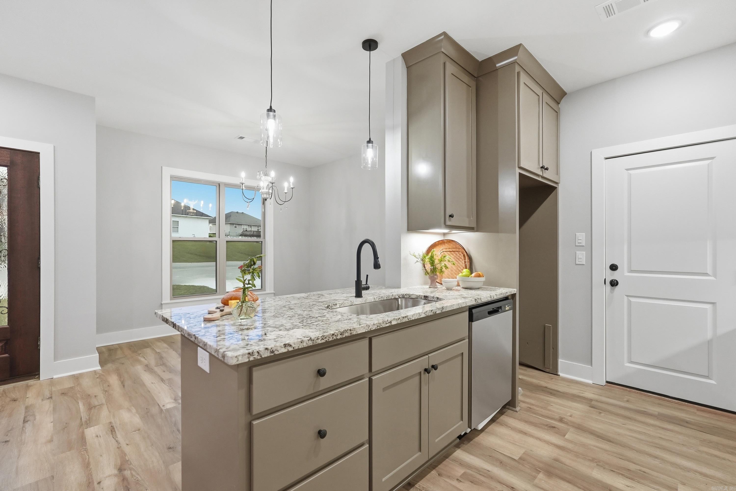 249 Pleasant Holly Drive Benton, AR 72015