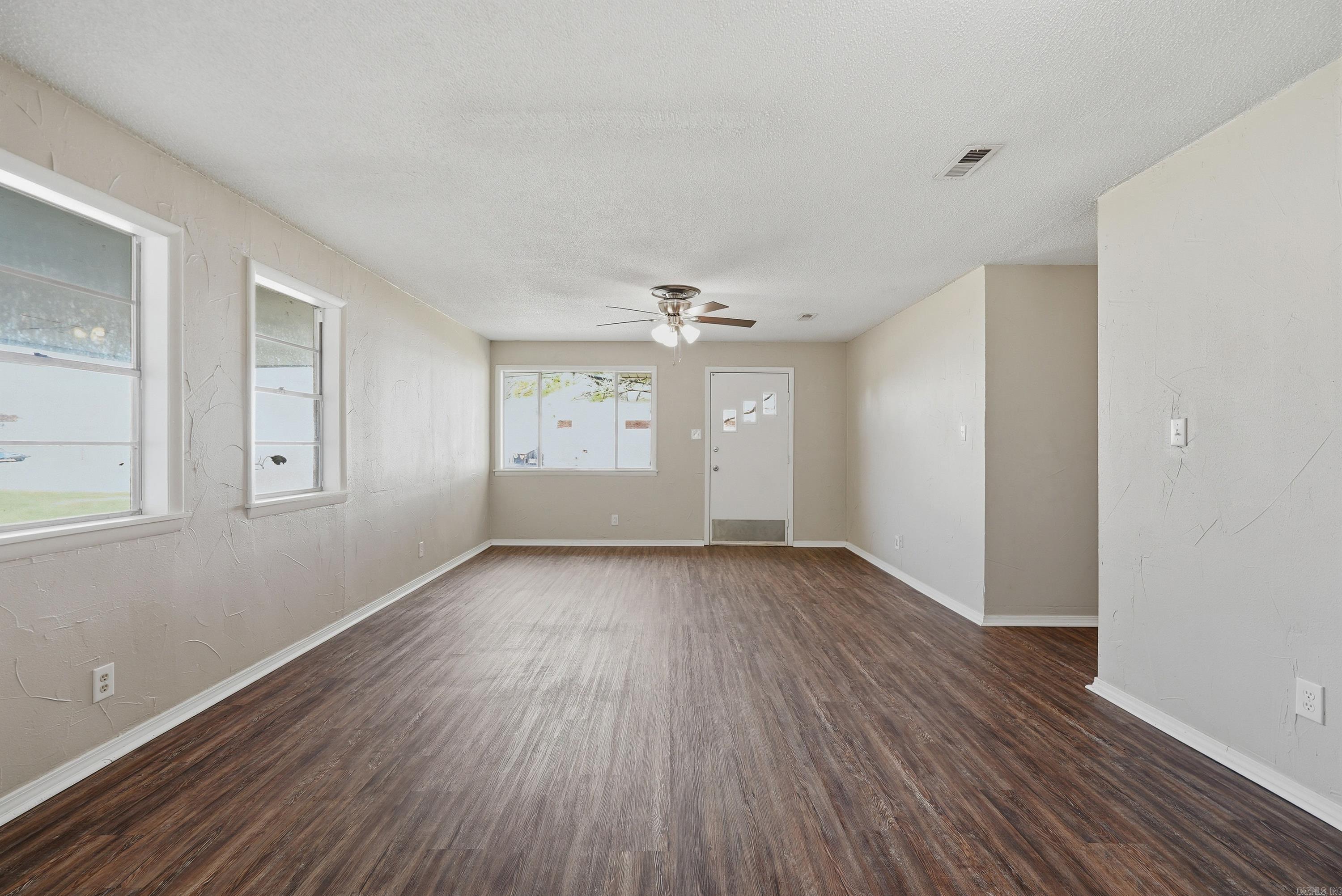 207 S Elm Street Searcy, AR 72143