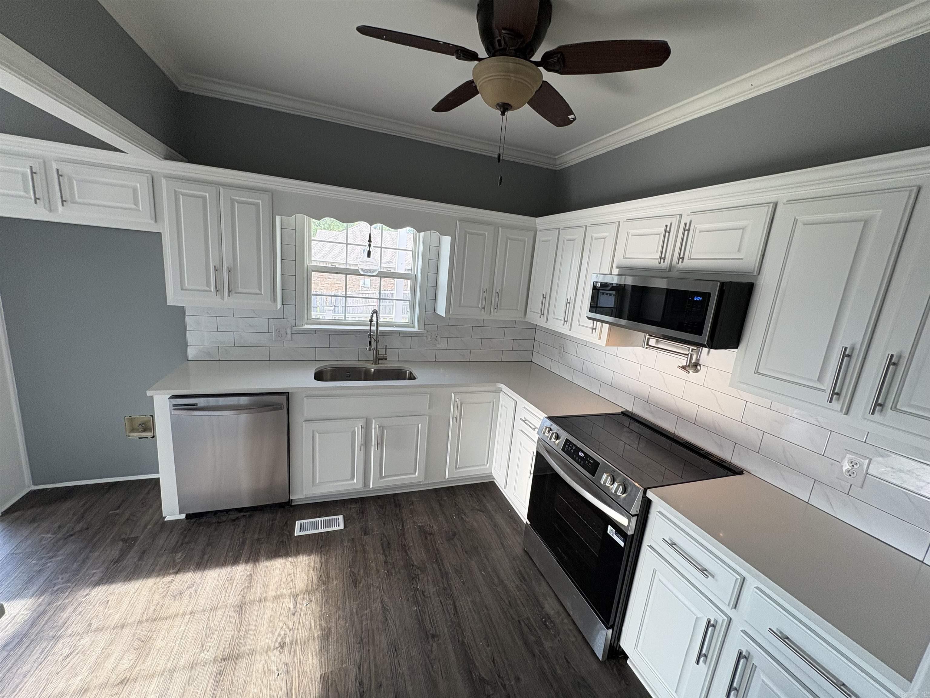 311 Live Oak Searcy, AR 72143