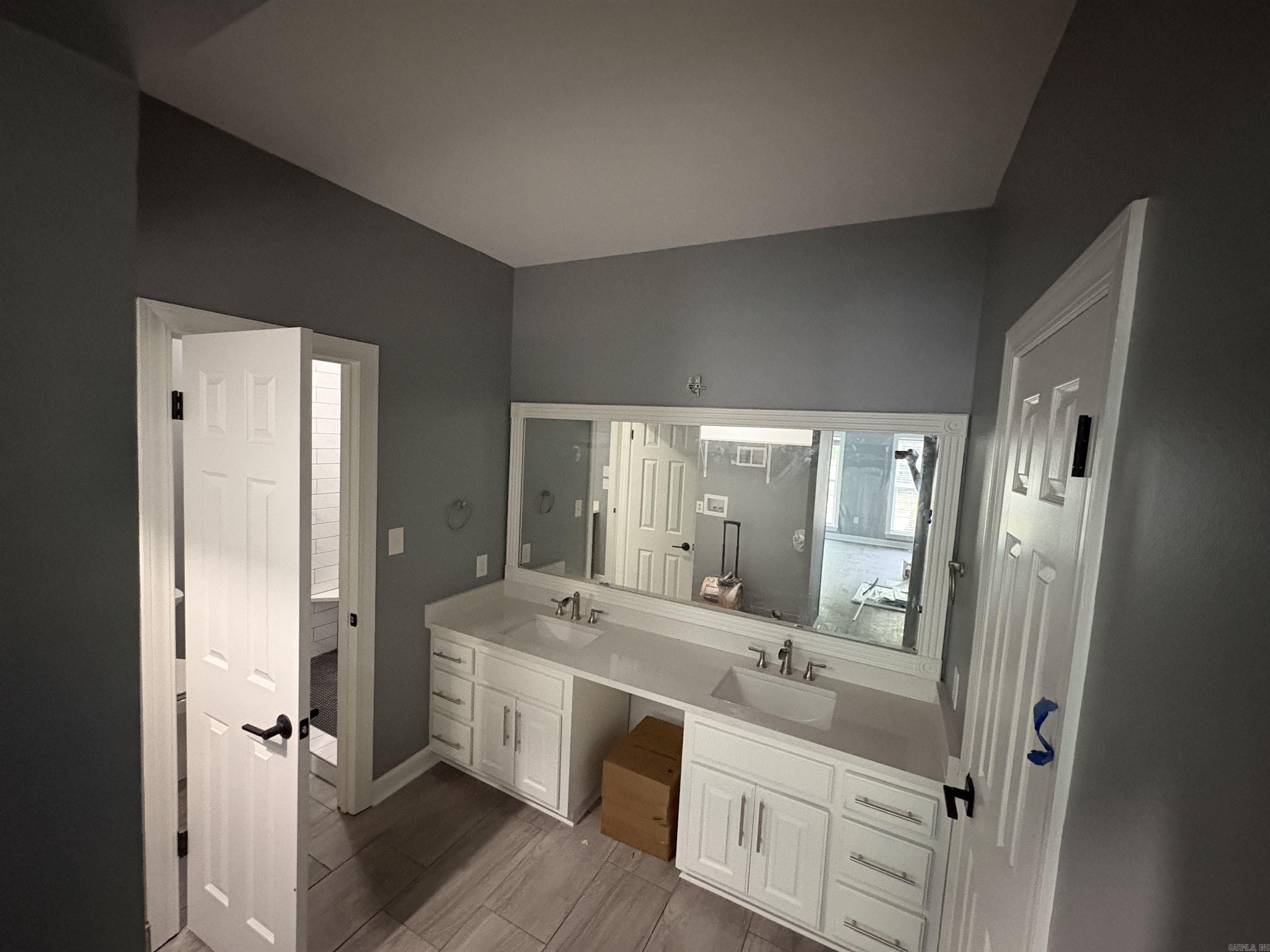 311 Live Oak Searcy, AR 72143