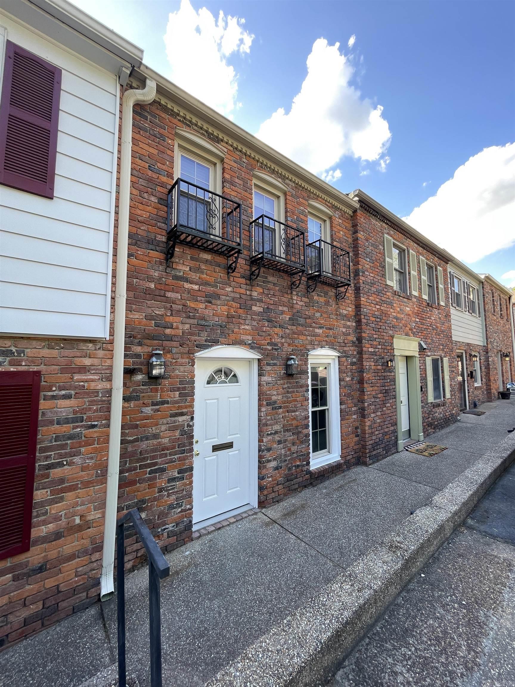 1824 N Hughes St., Apt 11  Little Rock, AR