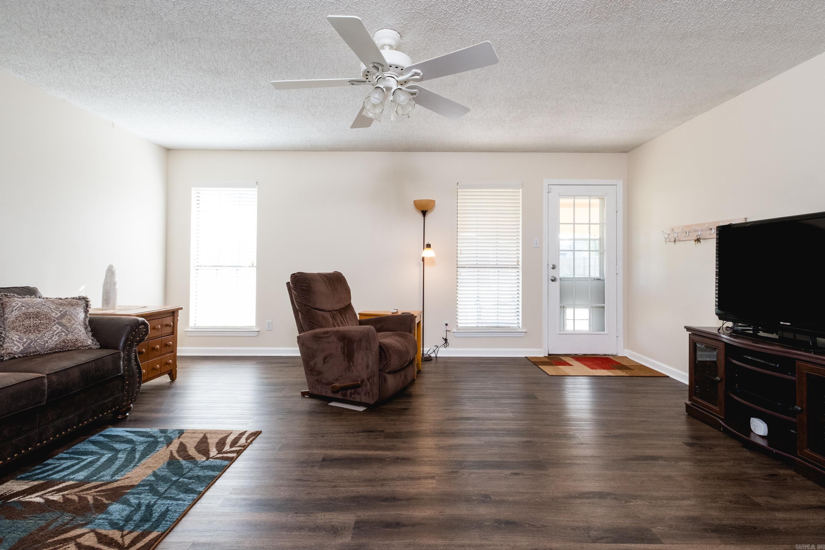 9 Hummingbird  Vilonia, AR