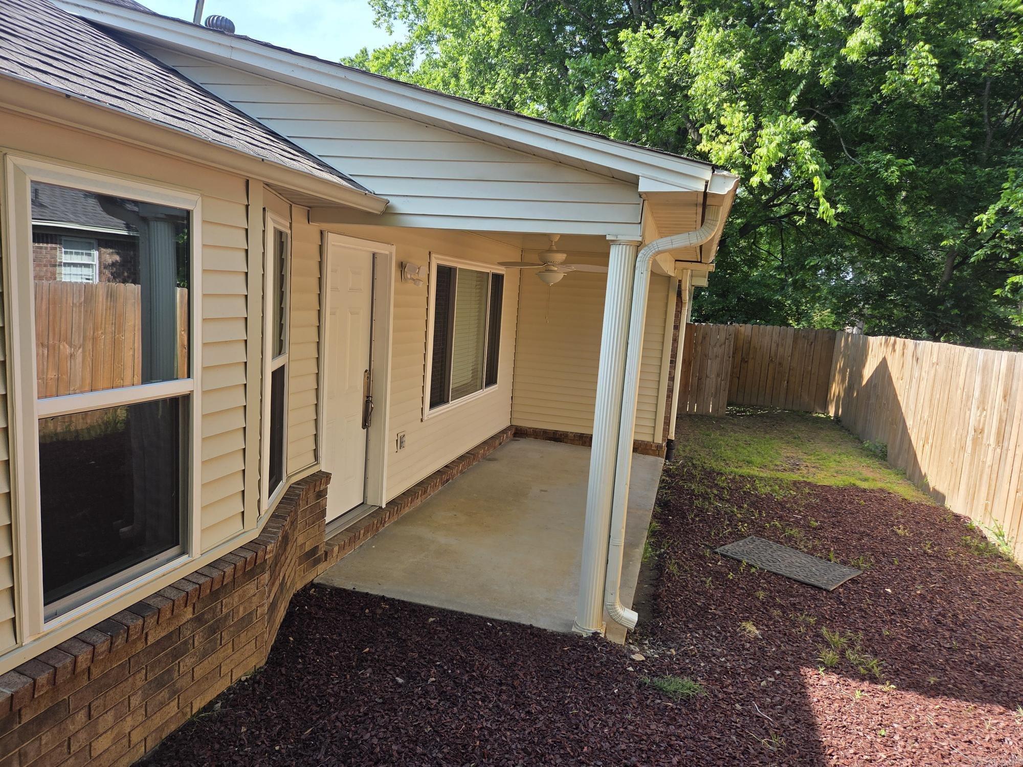606 N Spring  Searcy, AR