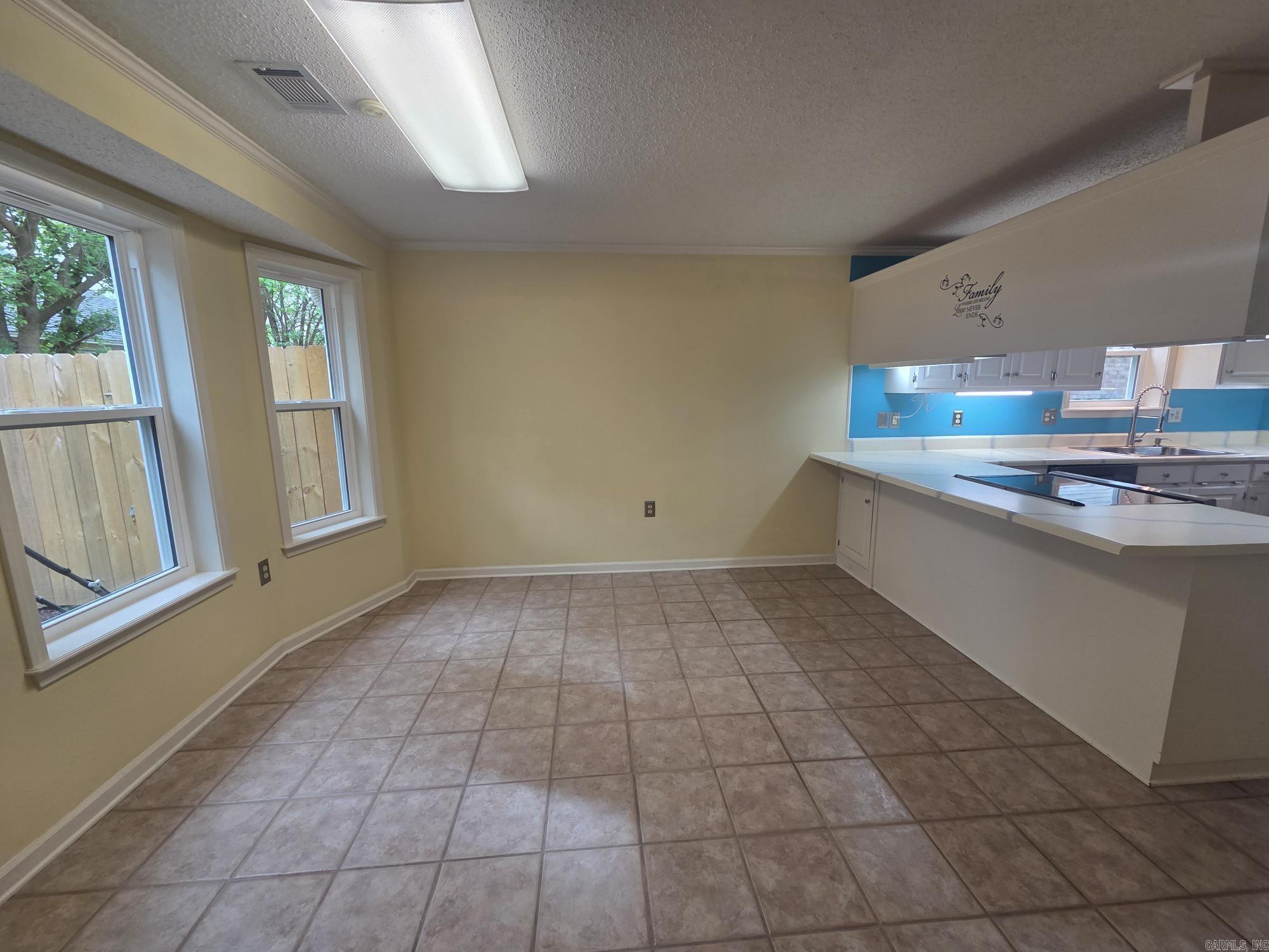 606 N Spring  Searcy, AR