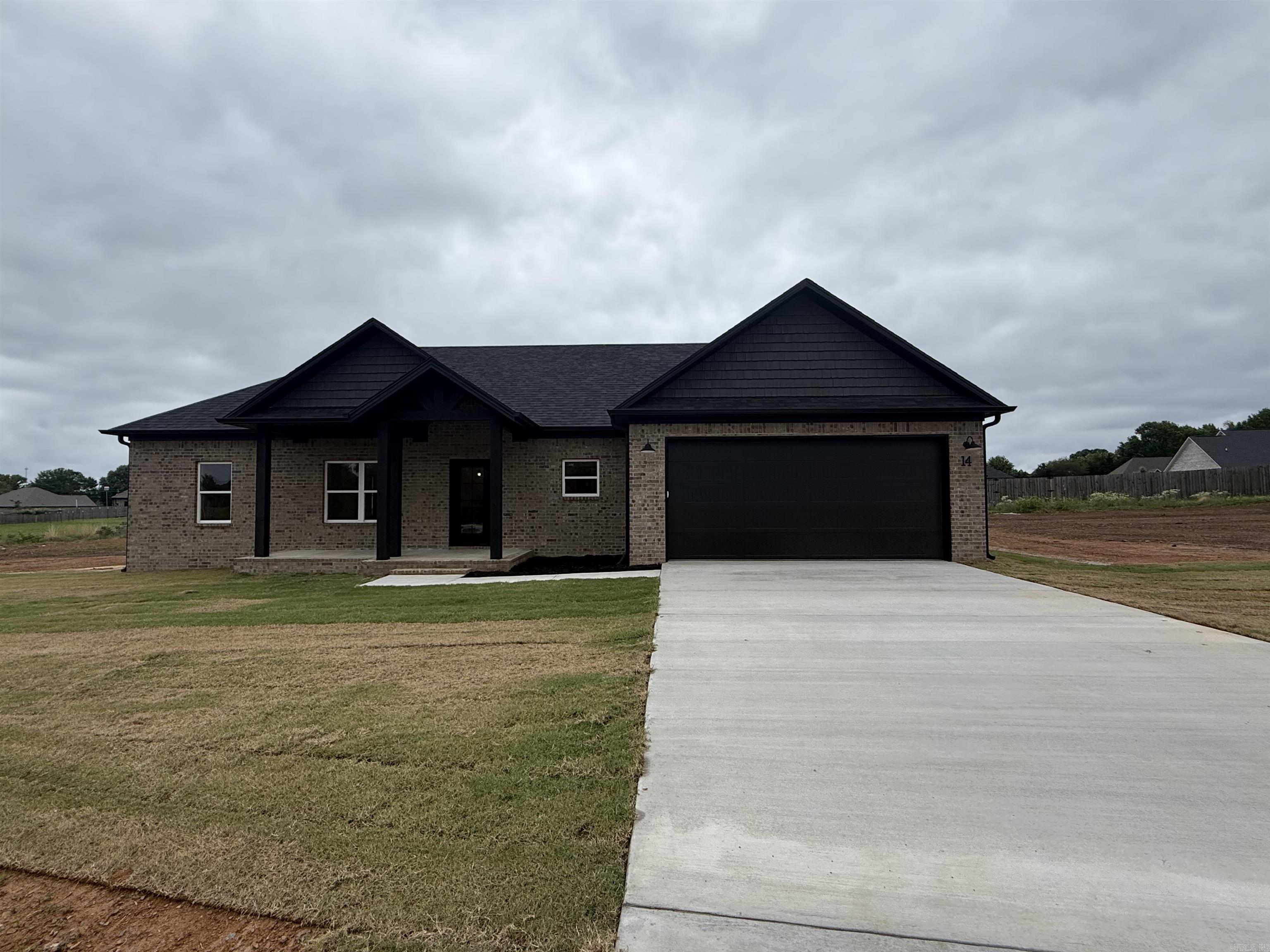 14  Odessa Davis Drive  Greenbrier, AR