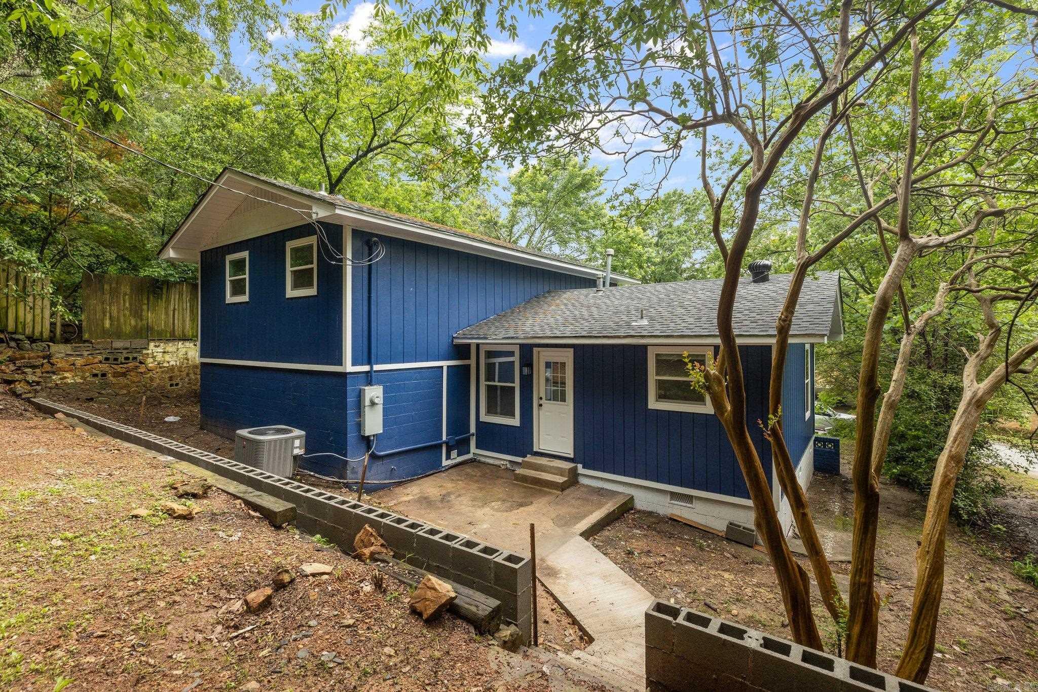 3812 Hillside Dr North Little Rock, AR 72118