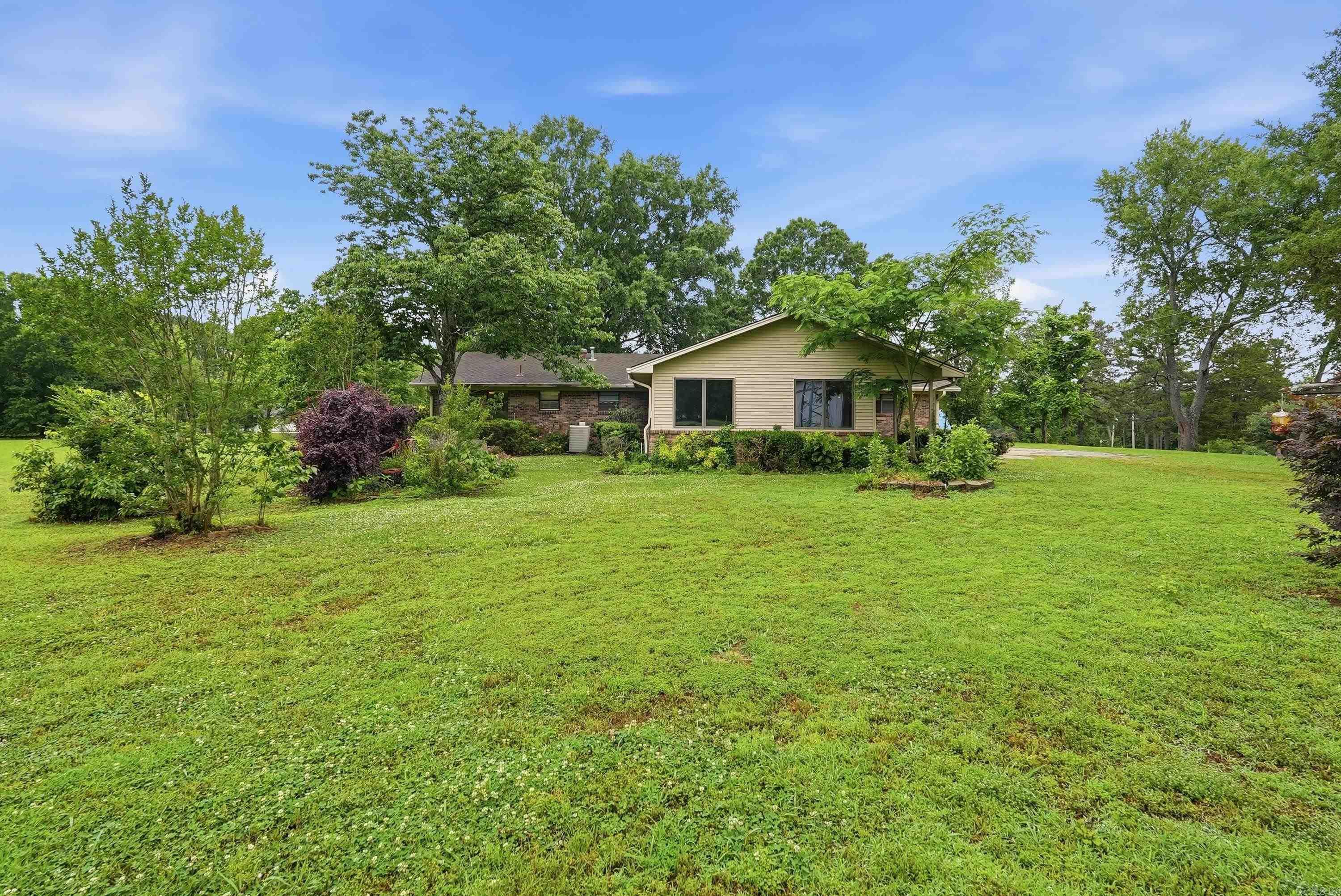 200 Higden Rd.  Higden, AR