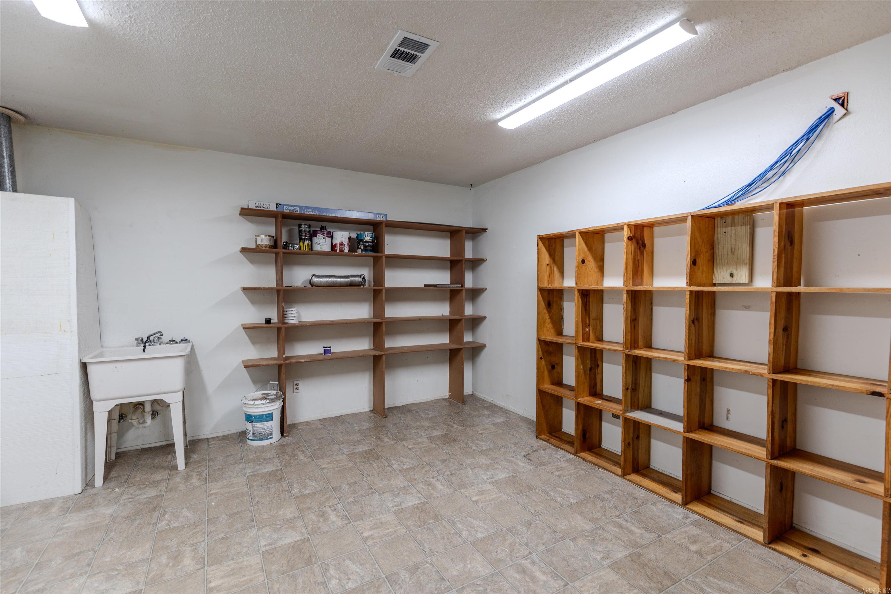 126 Hollingsworth  Perryville, AR