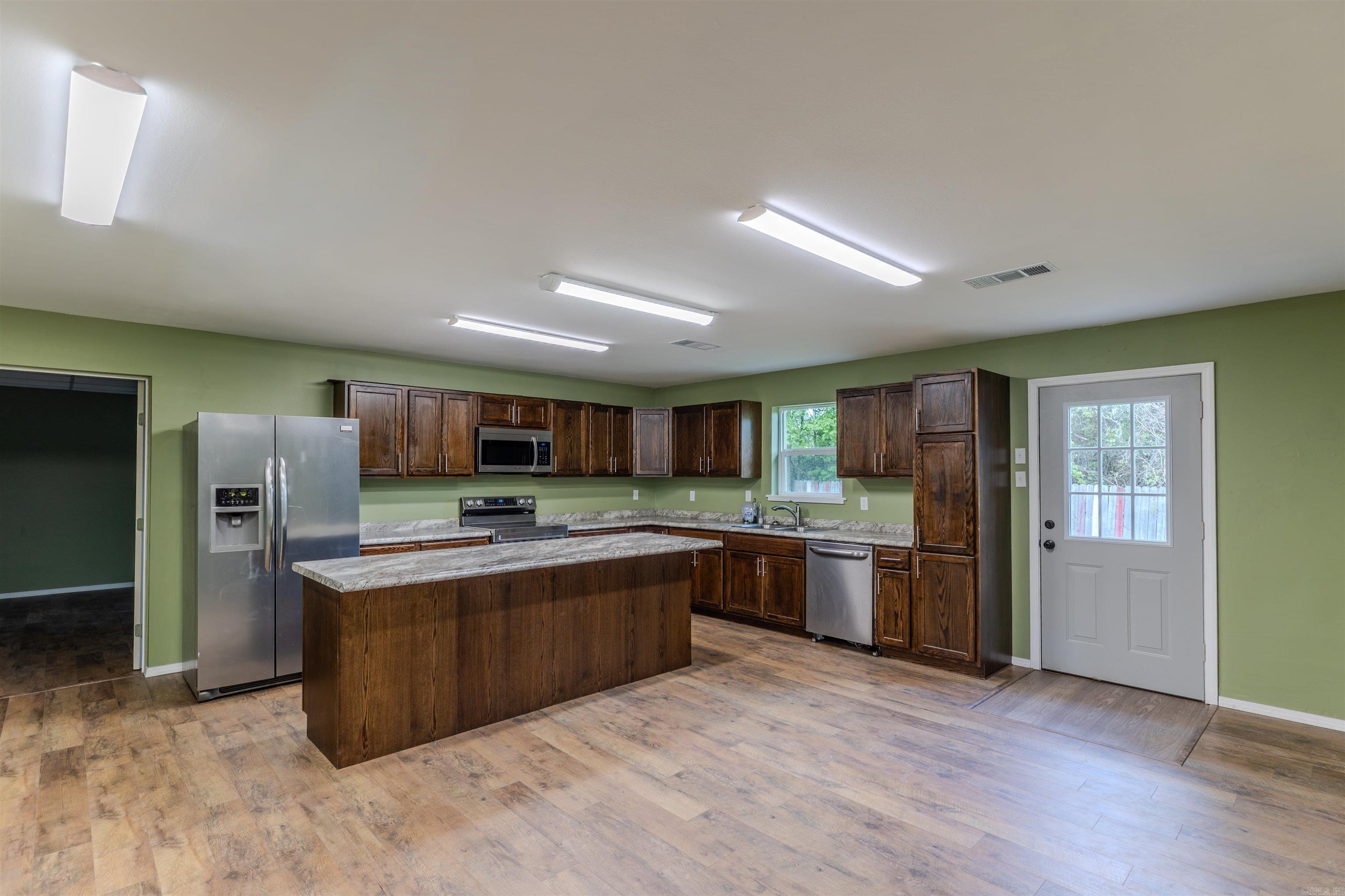 126 Hollingsworth  Perryville, AR