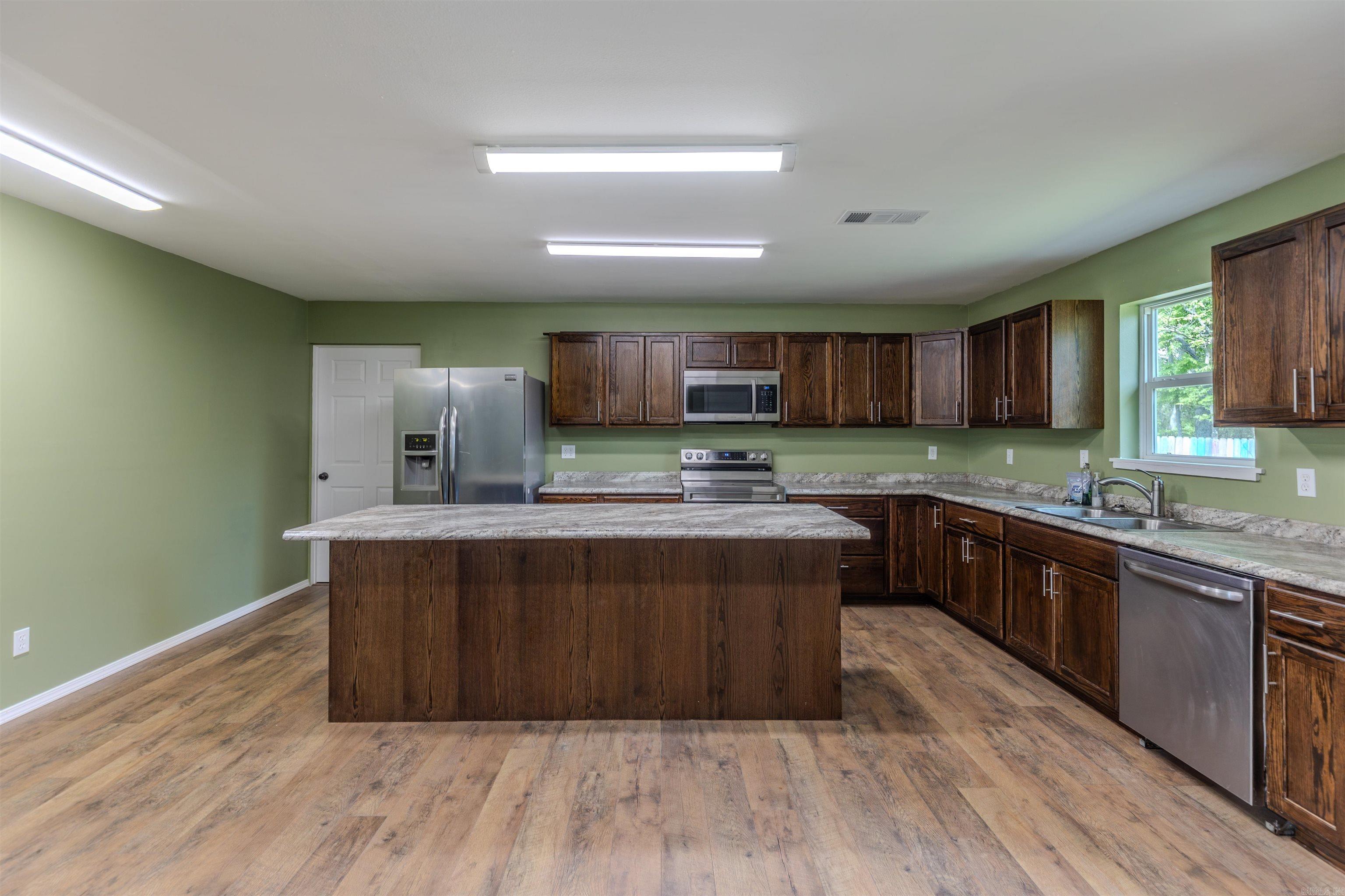 126 Hollingsworth  Perryville, AR