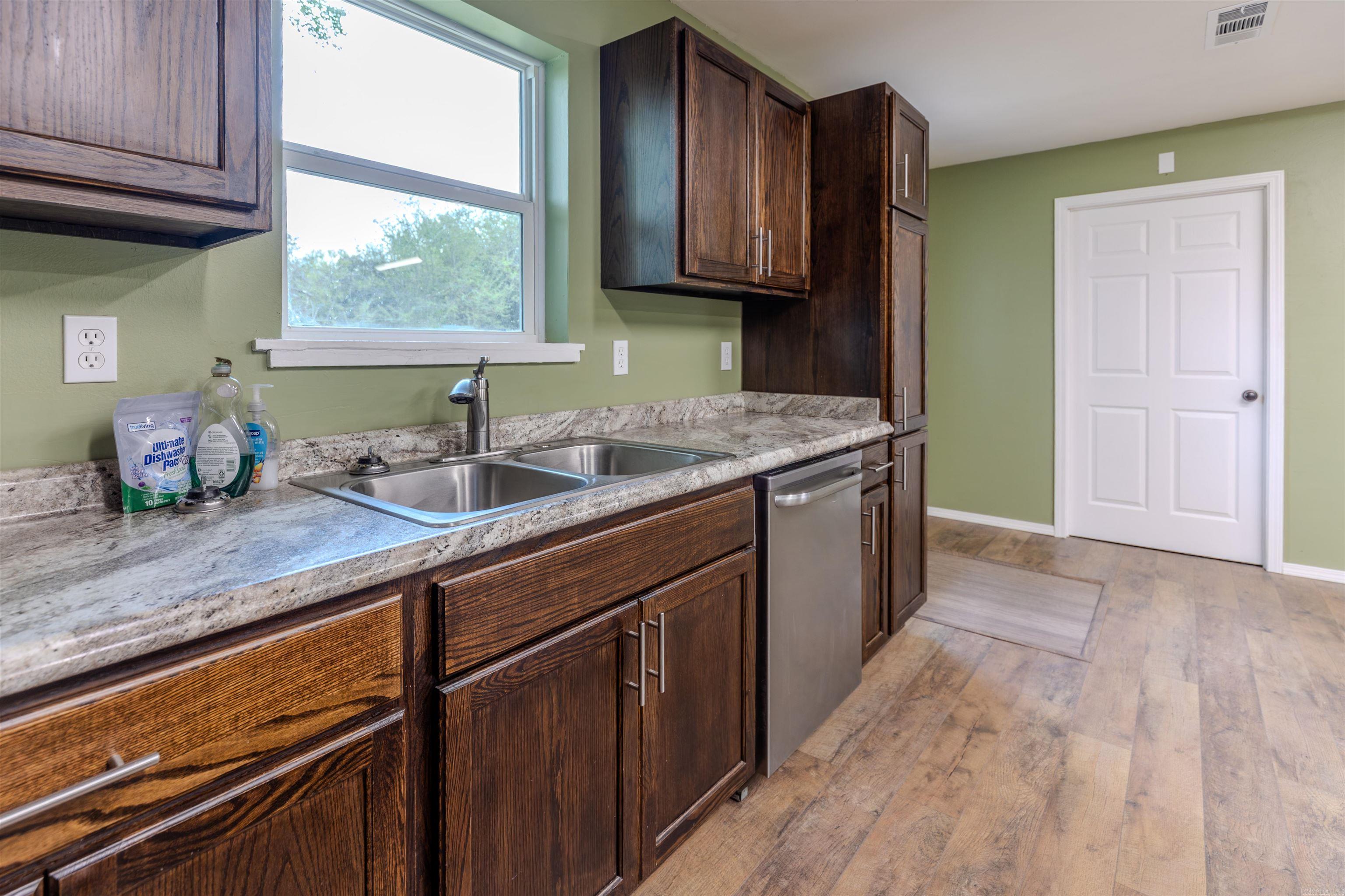 126 Hollingsworth  Perryville, AR