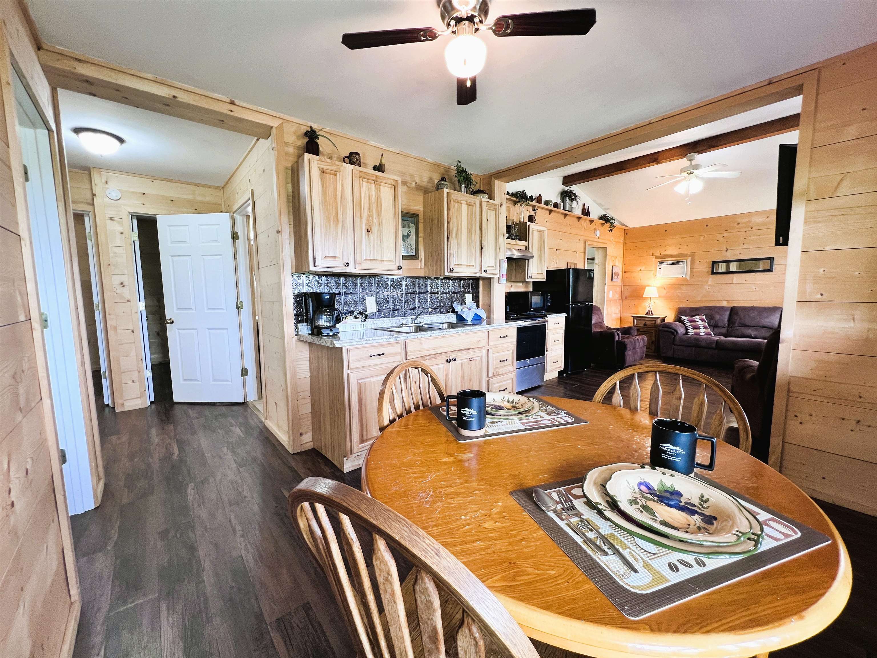 75 Ruddells  Mountain View, AR
