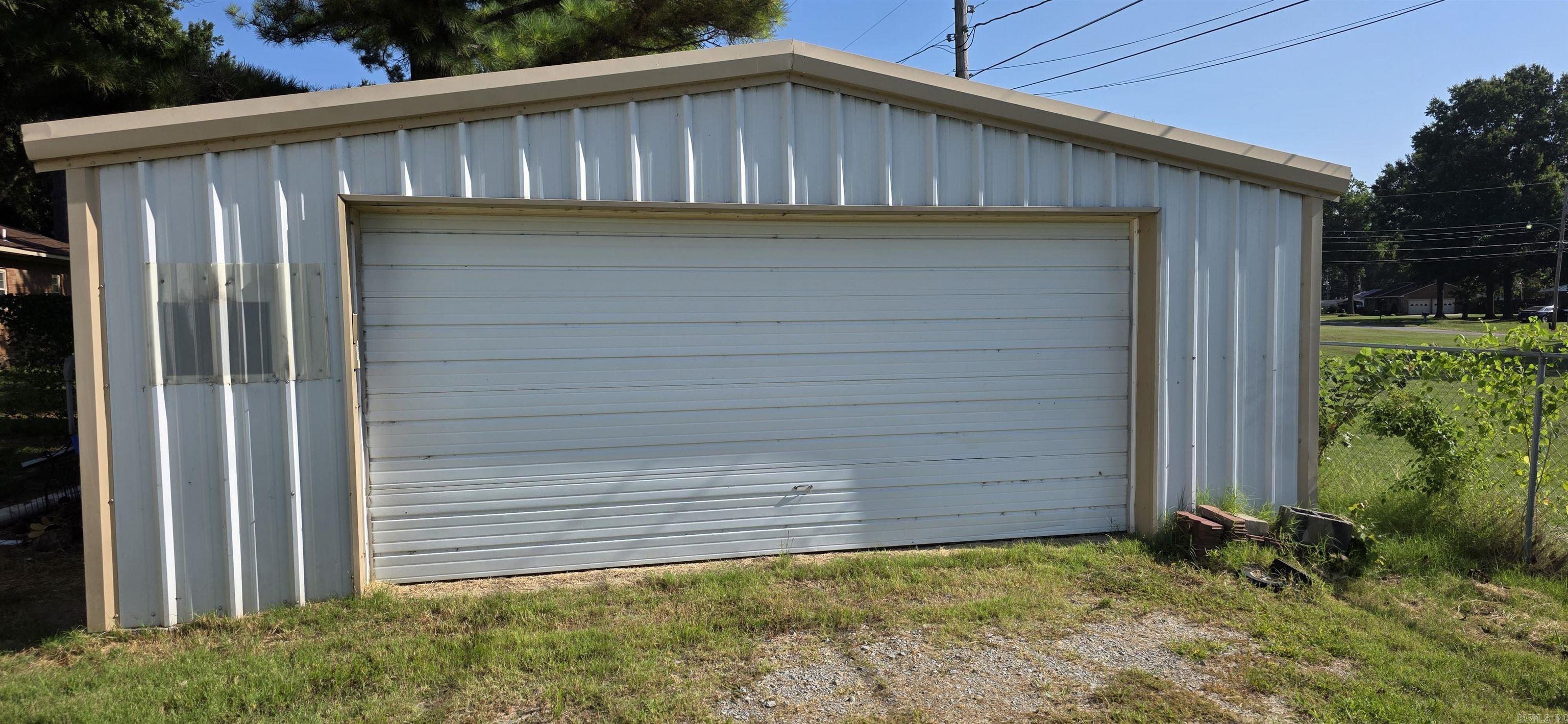 1010 10th  Corning, AR