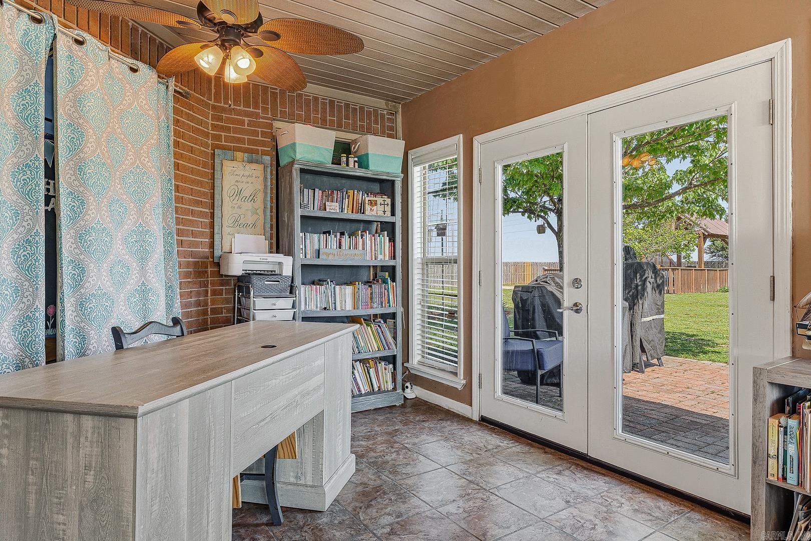 5042 E County Road 126 Blytheville, AR 72315