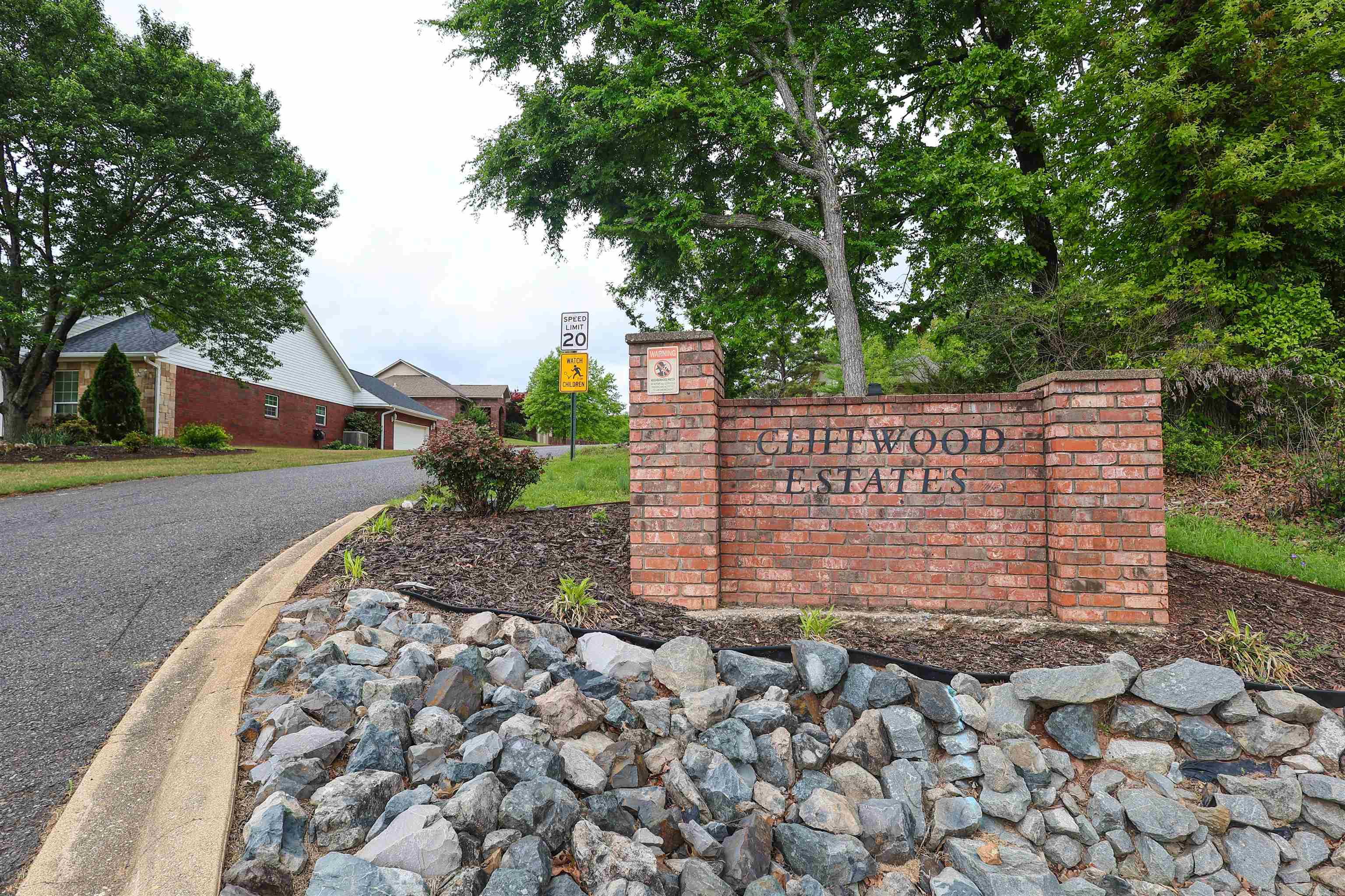 105 Alexwood Drive Hot Springs, AR 71913