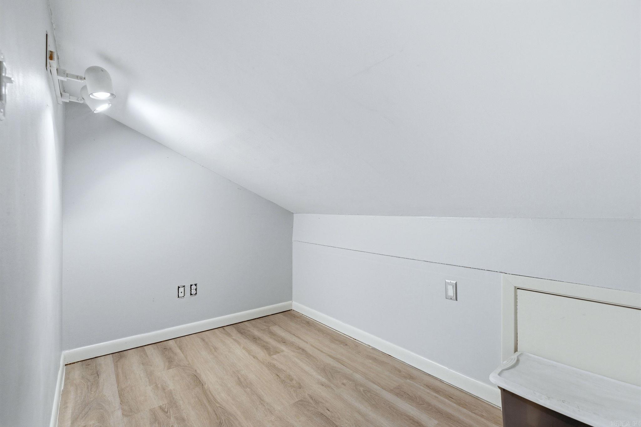 2518 Riverfront Drive Little Rock, AR 72202