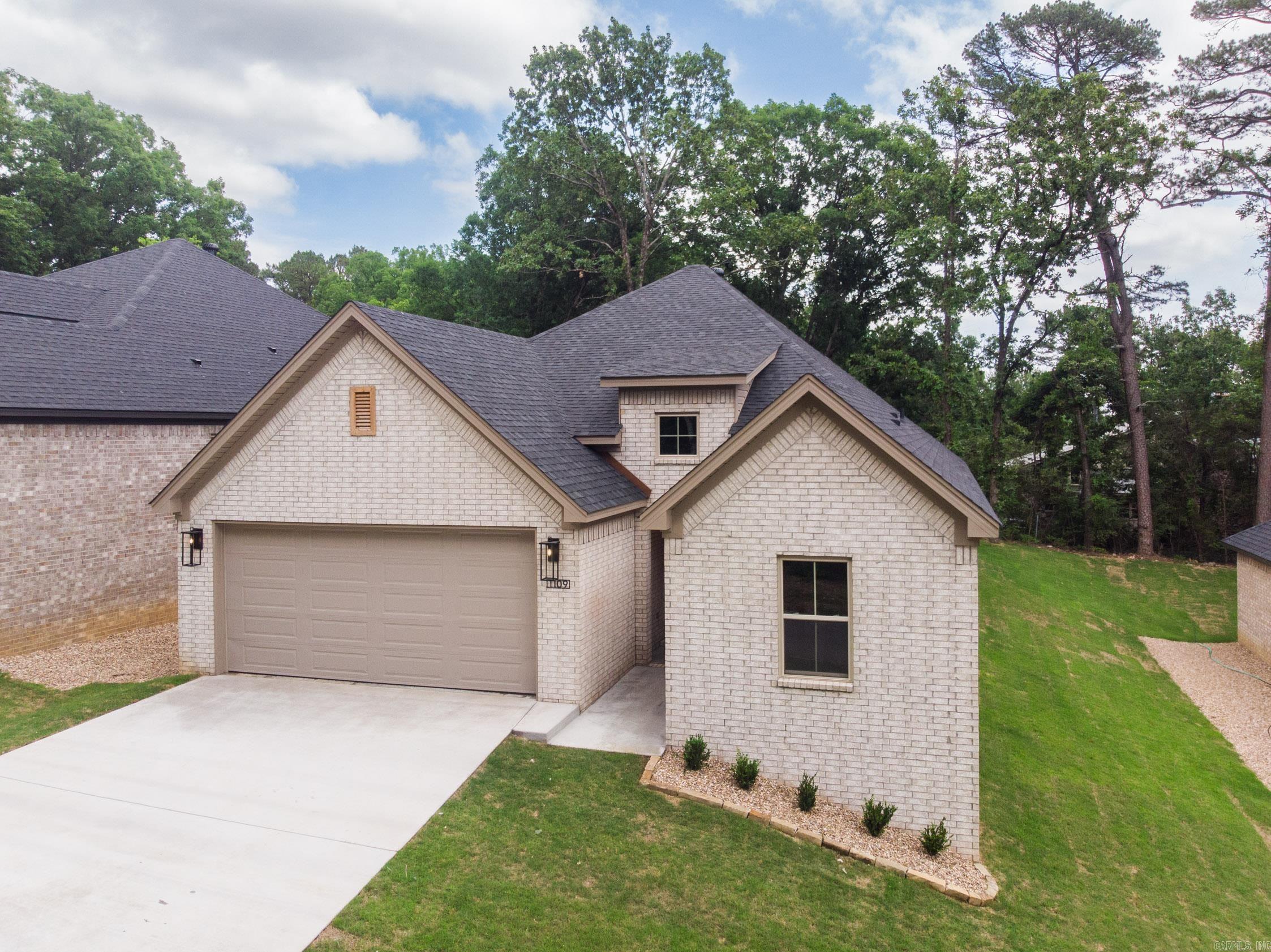 1109 Nix  Little Rock, AR
