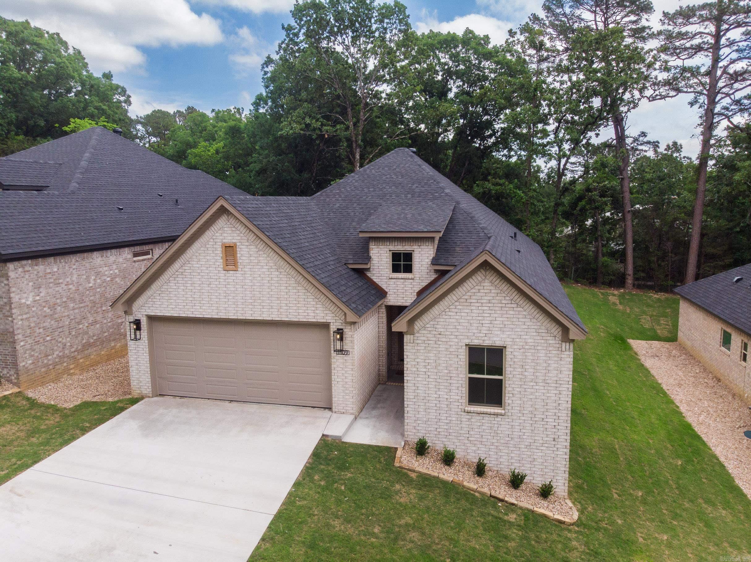 1109 Nix  Little Rock, AR