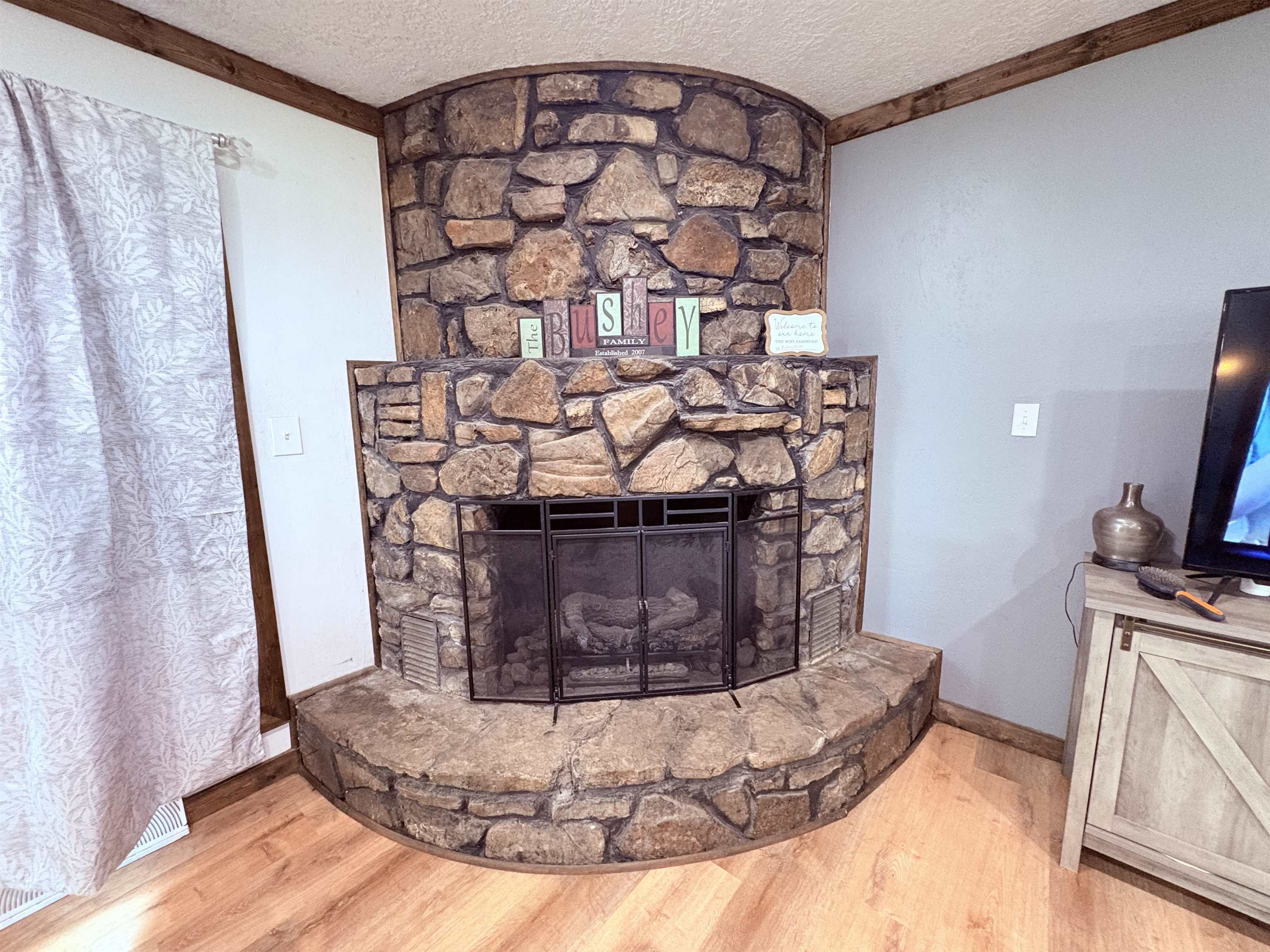 621 Hwy 62 W  Ash Flat, AR