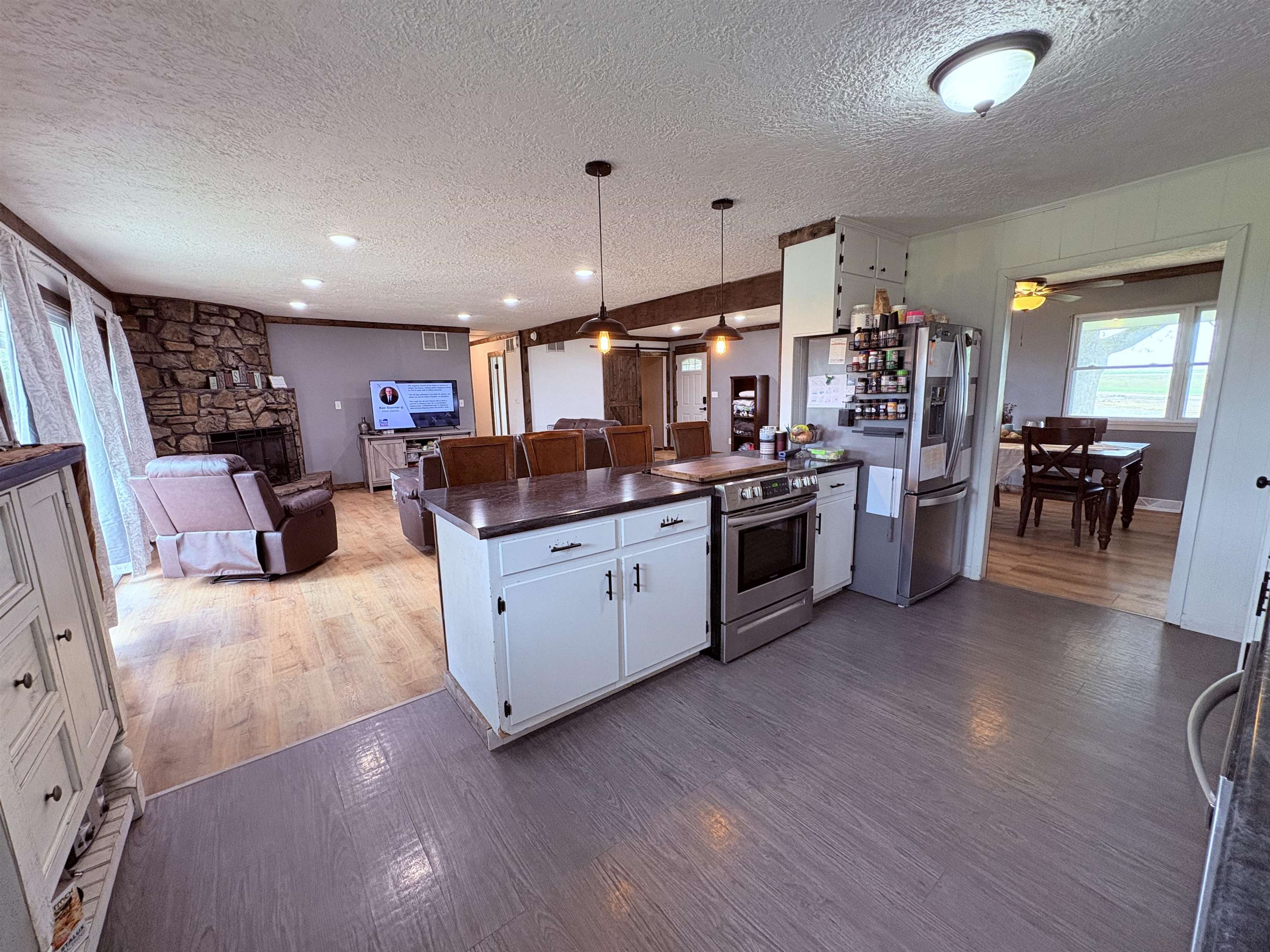 621 Hwy 62 W  Ash Flat, AR