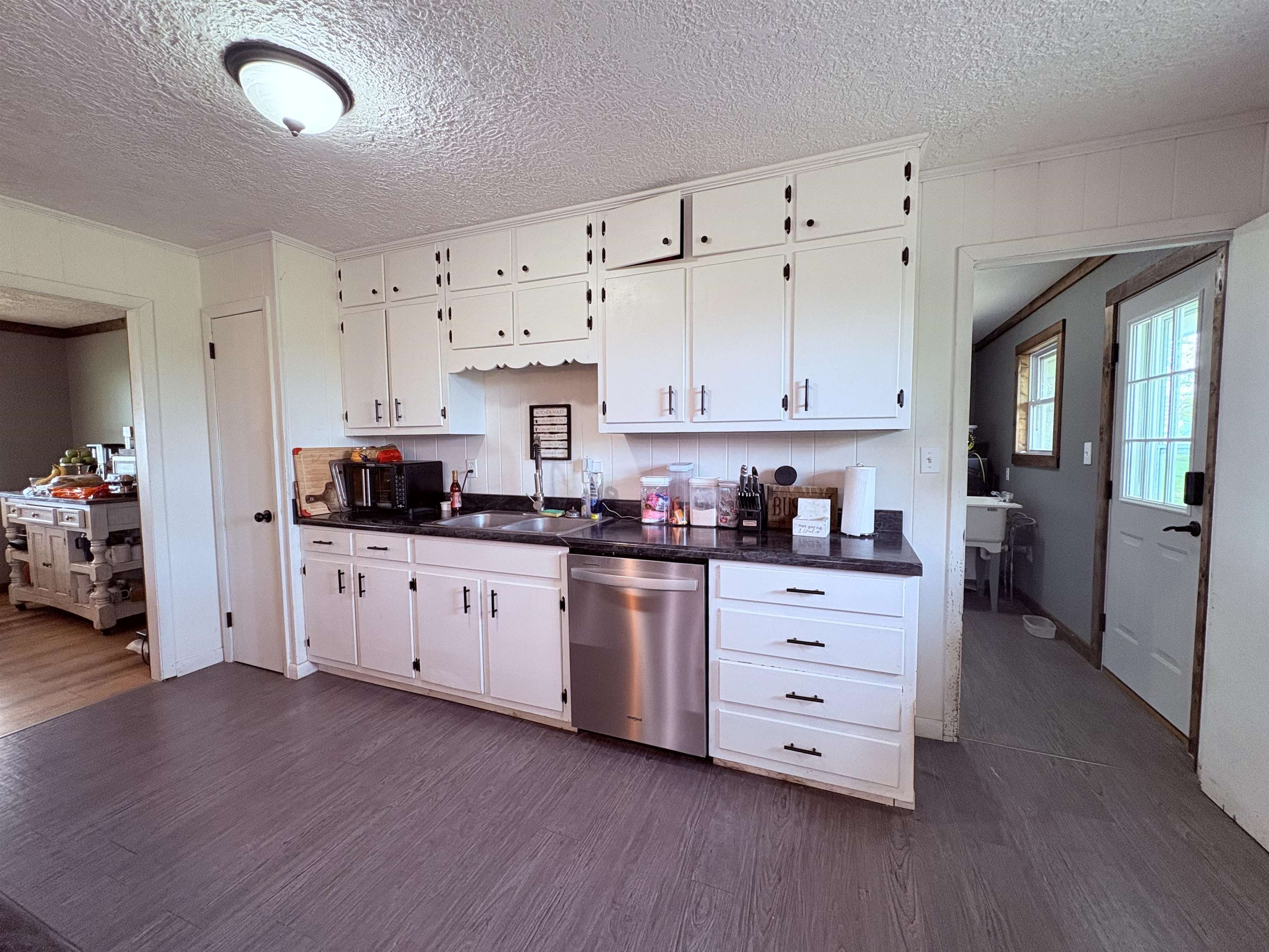621 Hwy 62 W  Ash Flat, AR