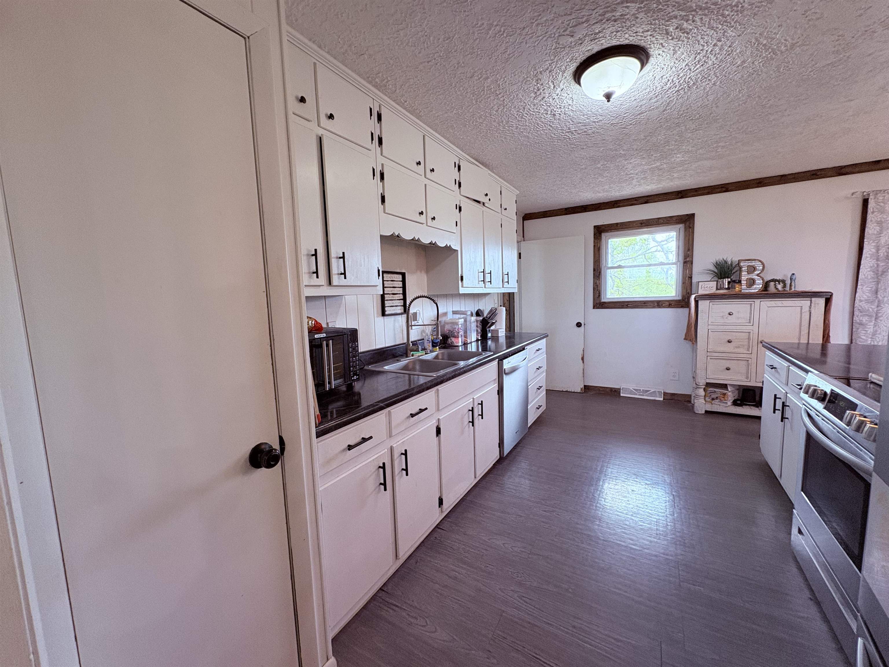621 Hwy 62 W  Ash Flat, AR