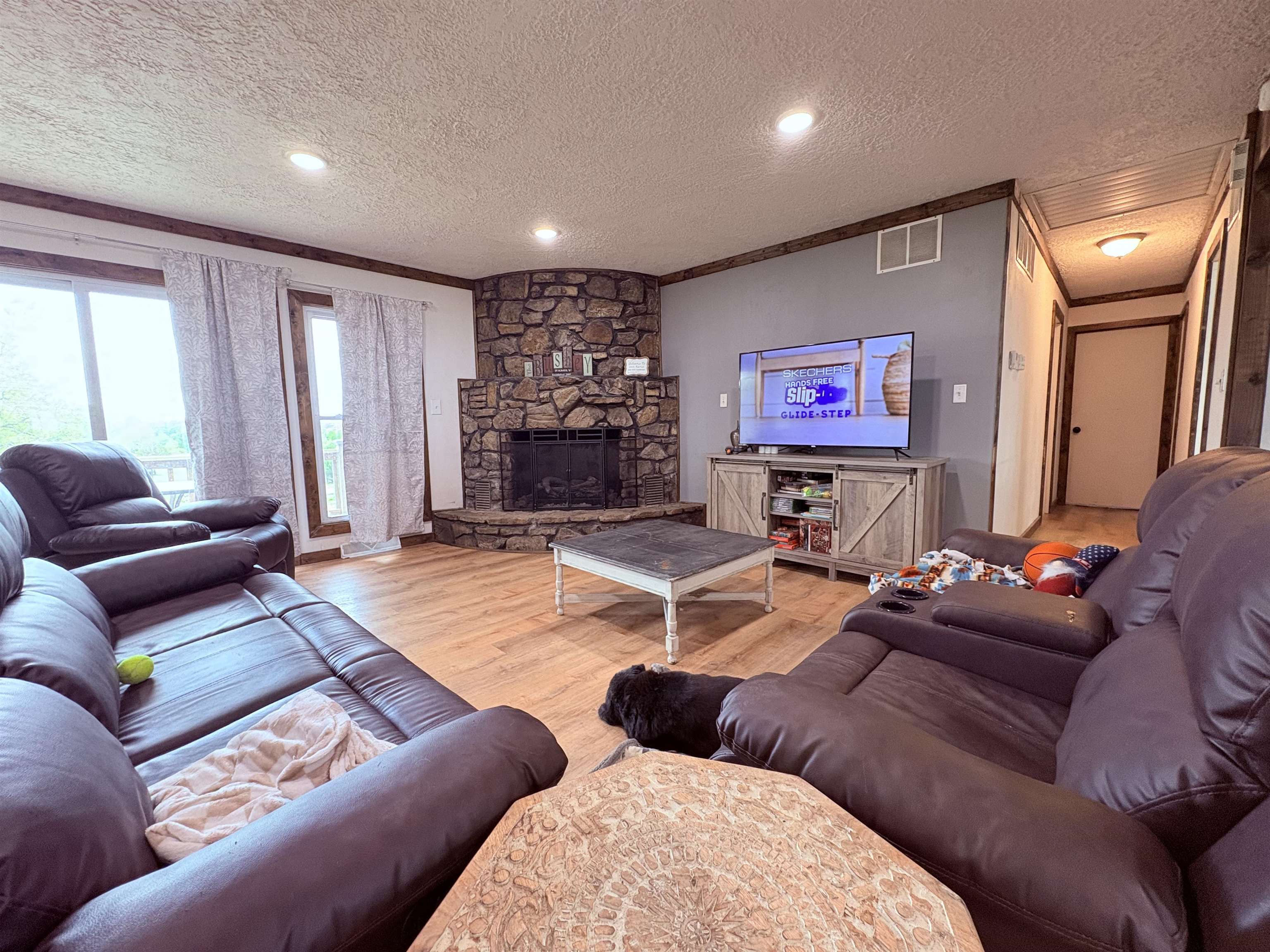 621 Hwy 62 W  Ash Flat, AR