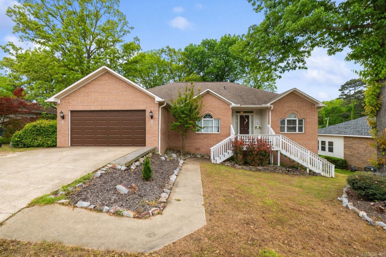 104 Newman  Hot Springs, AR