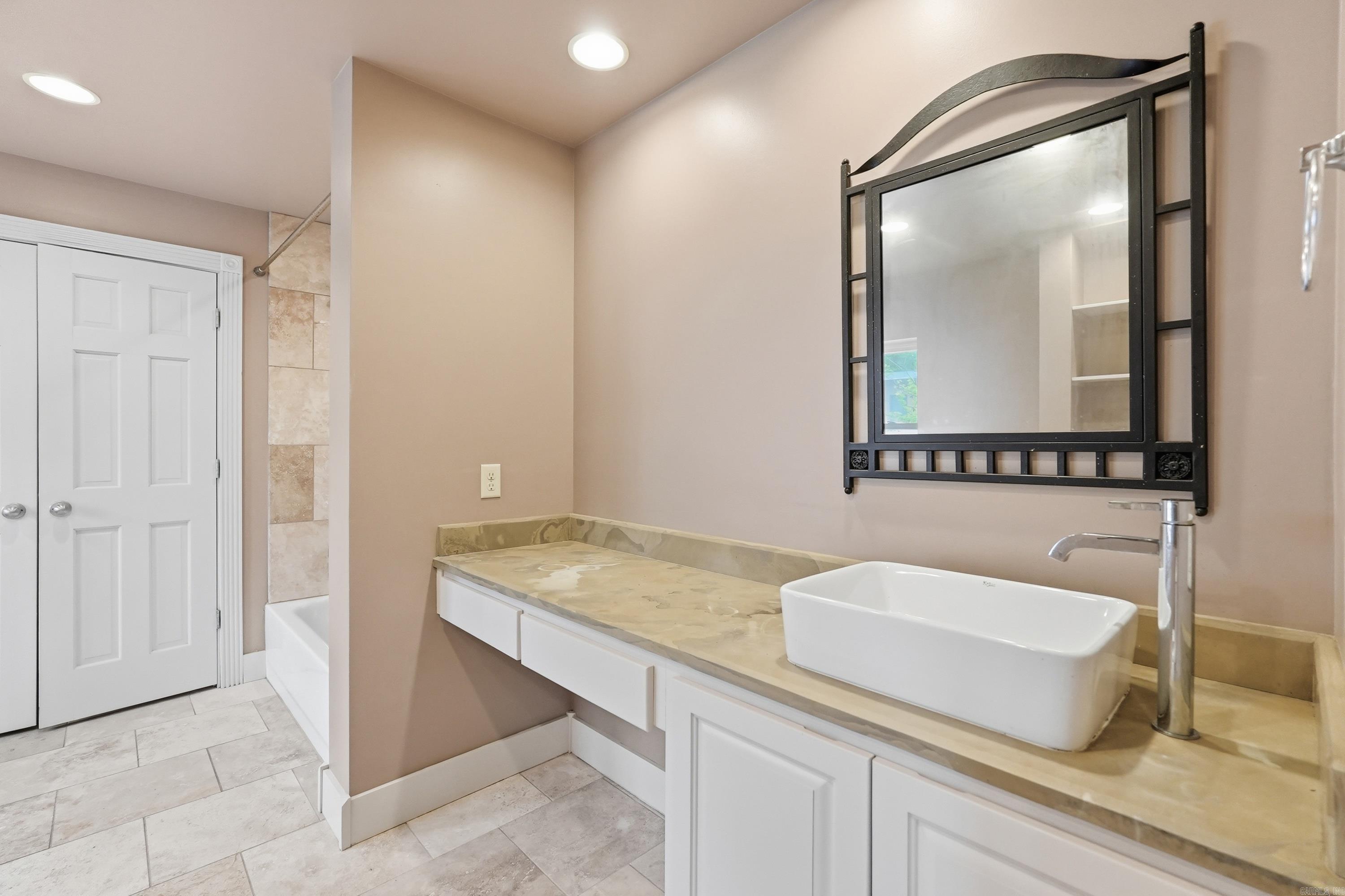 122 E Main Street Heber Springs, AR 72543