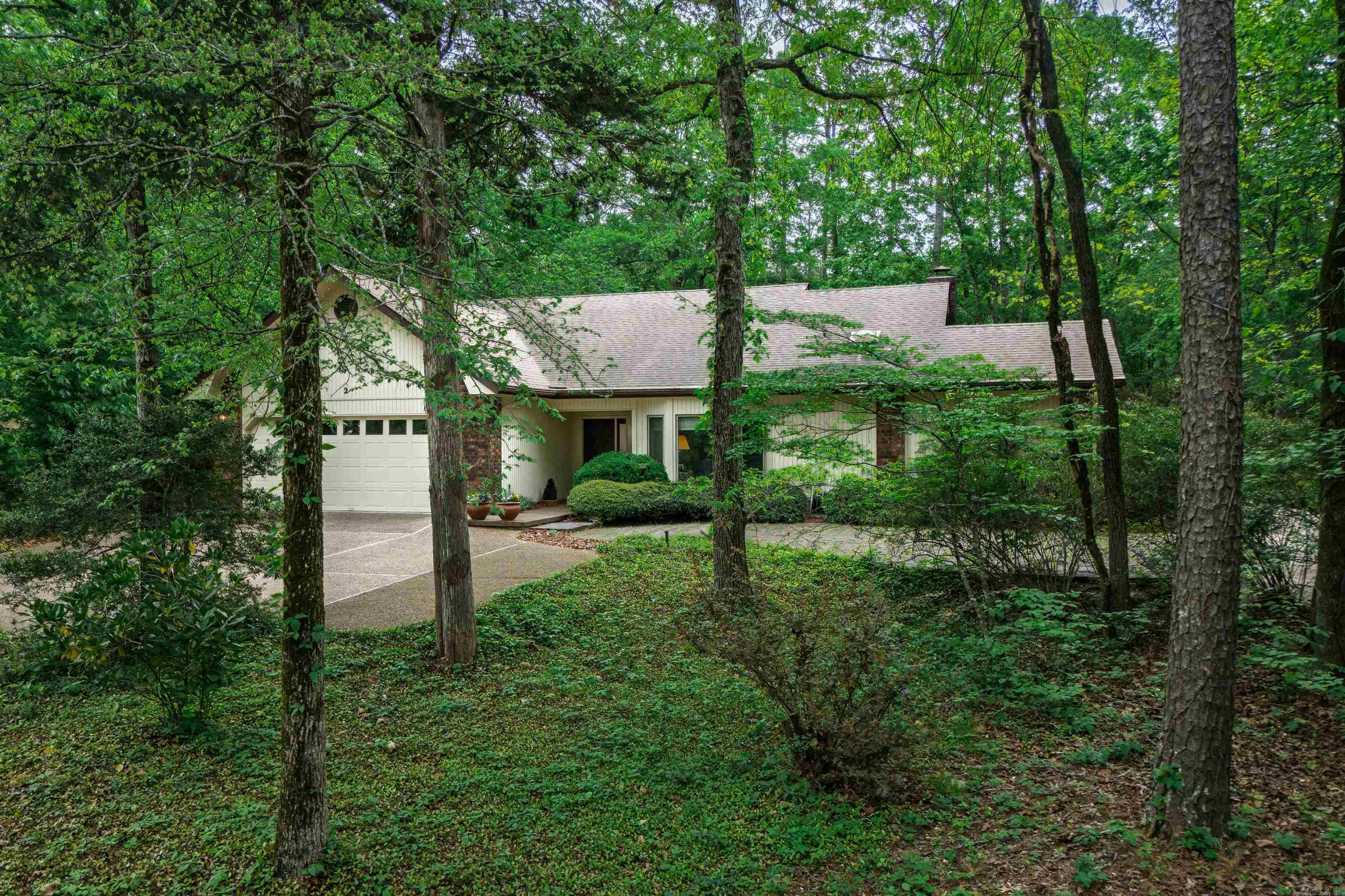 2 Balboa Cove Hot Springs Village, AR 71909
