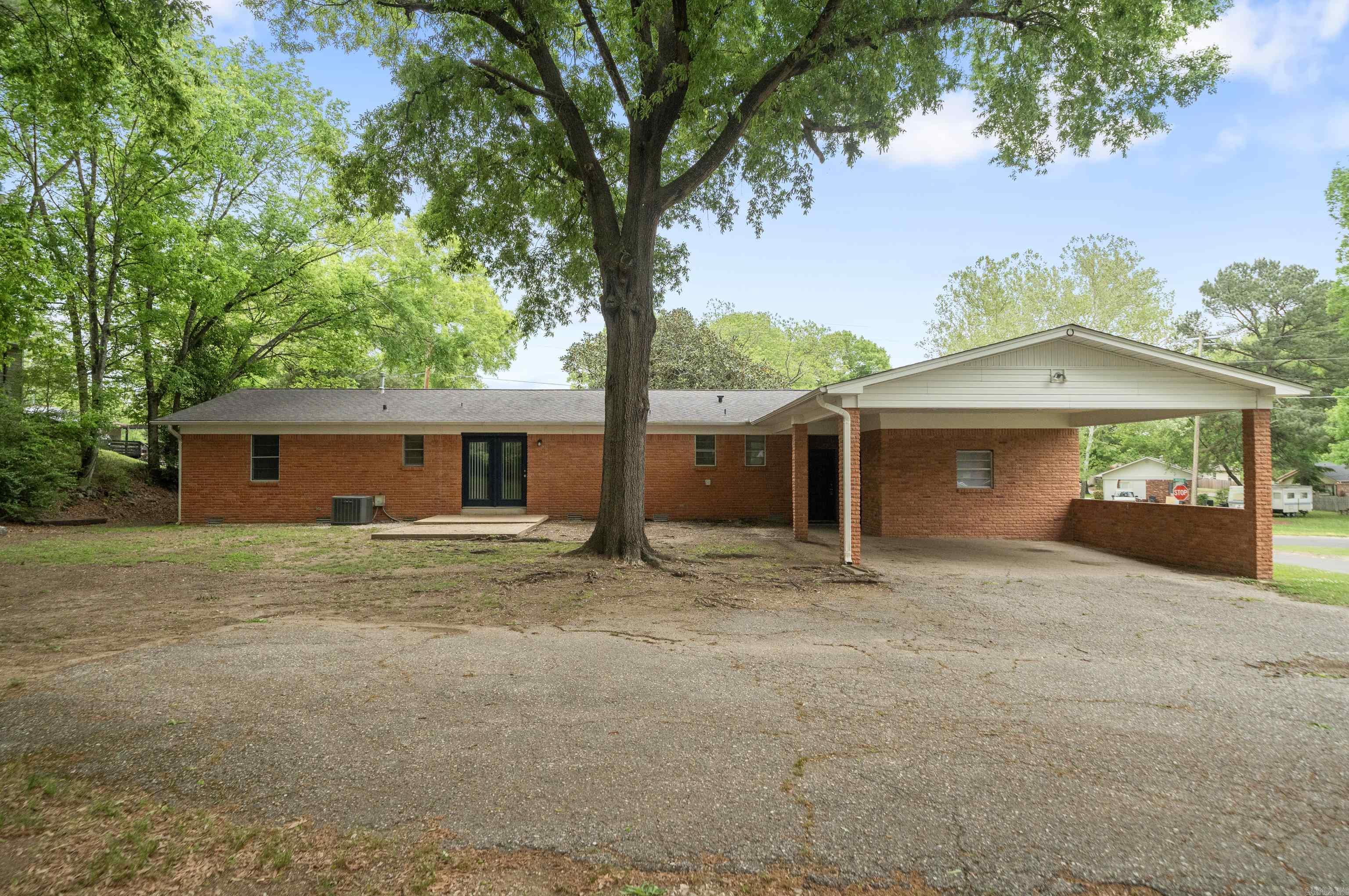 839 Bellaire  Hot Springs National Park, AR