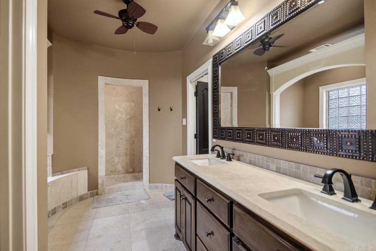 2514 Daisy Cove  Bryant, AR